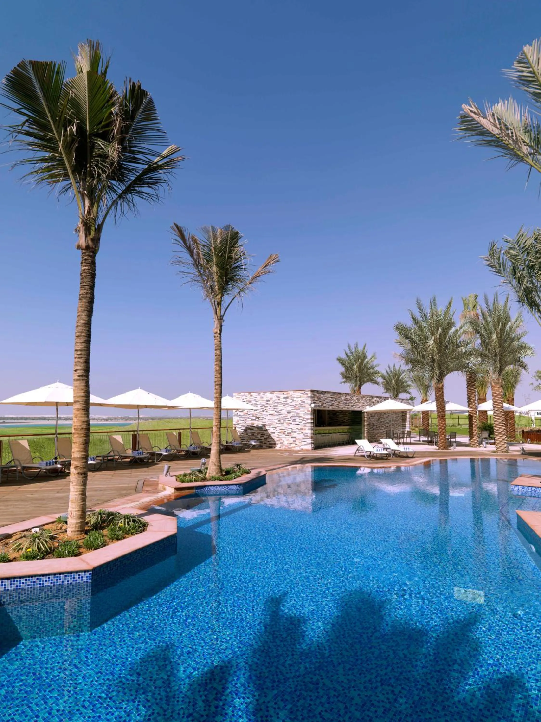 Swimming pool in Park Inn by Radisson Abu Dhabi Yas Island