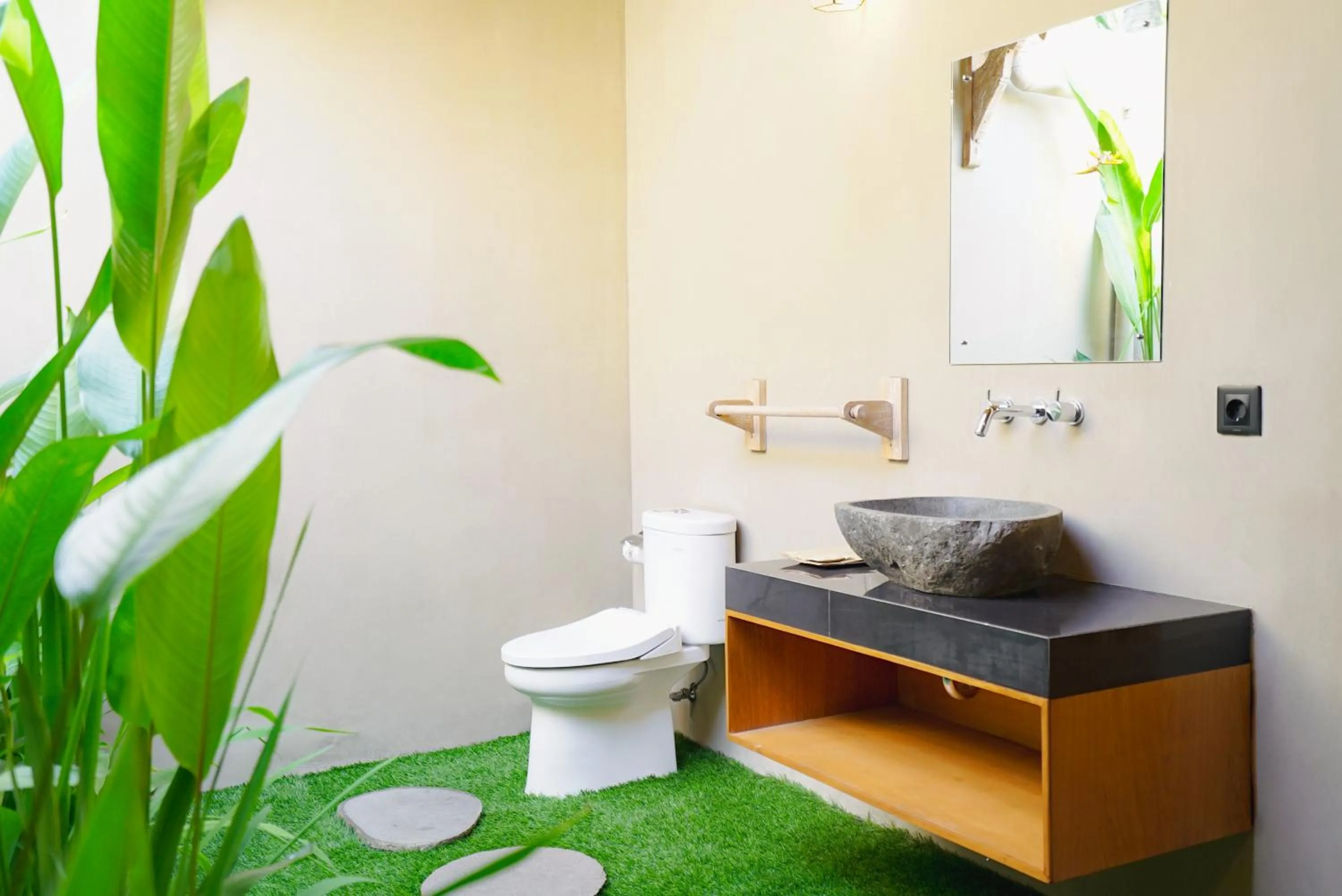 Toilet in Royal Casa Ganesha