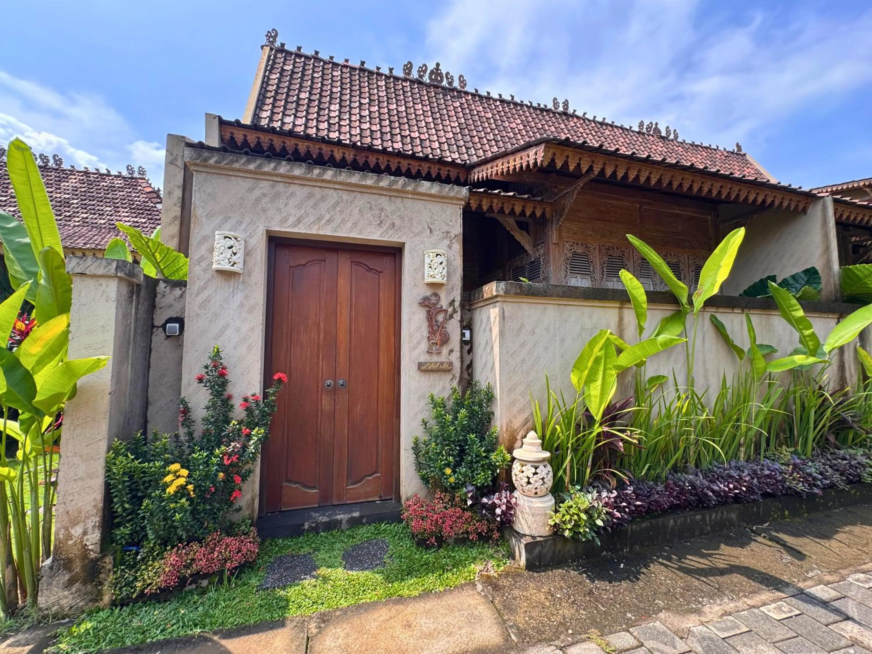 Facade/entrance in Royal Casa Ganesha