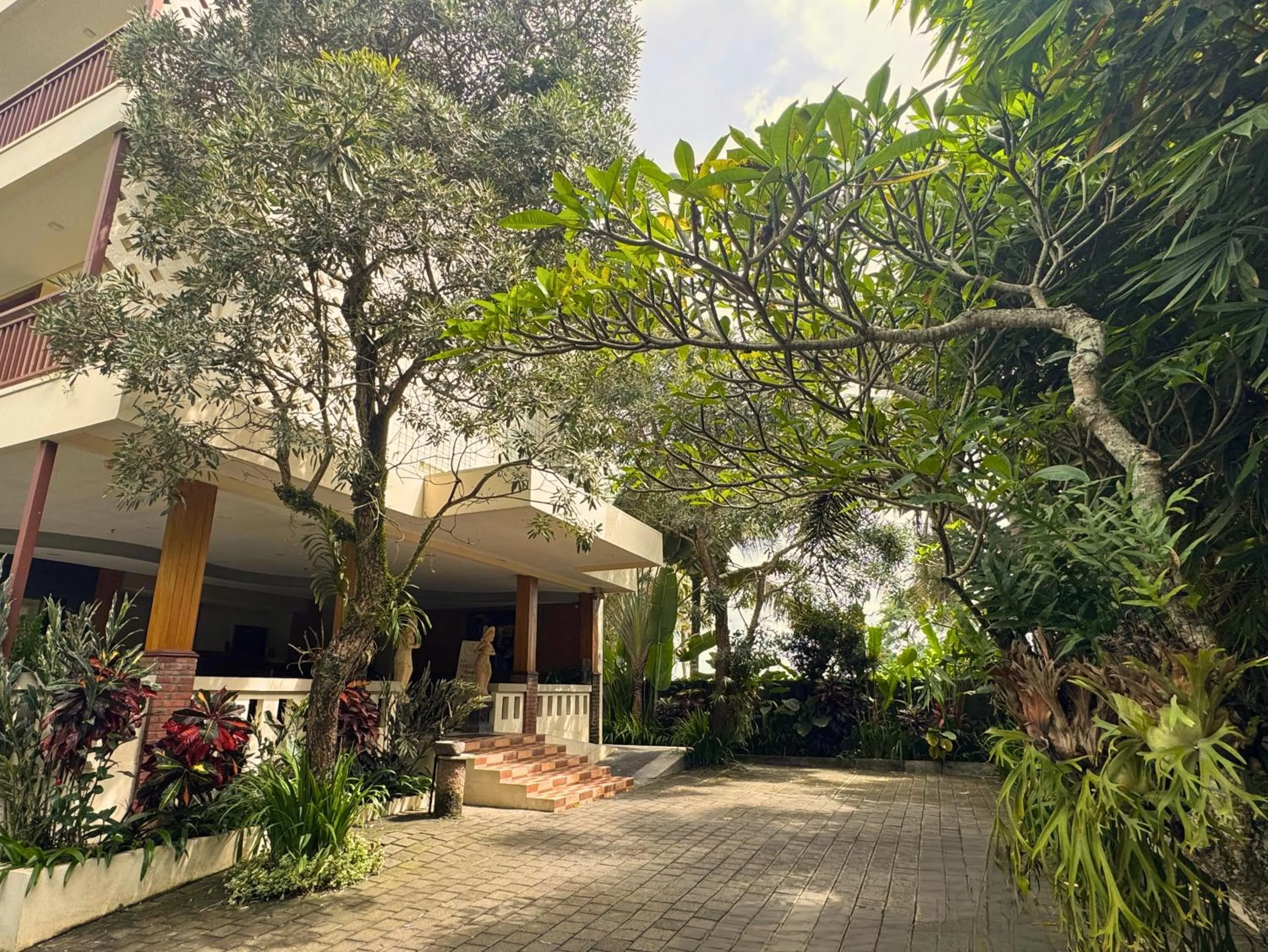 Property building in Royal Casa Ganesha