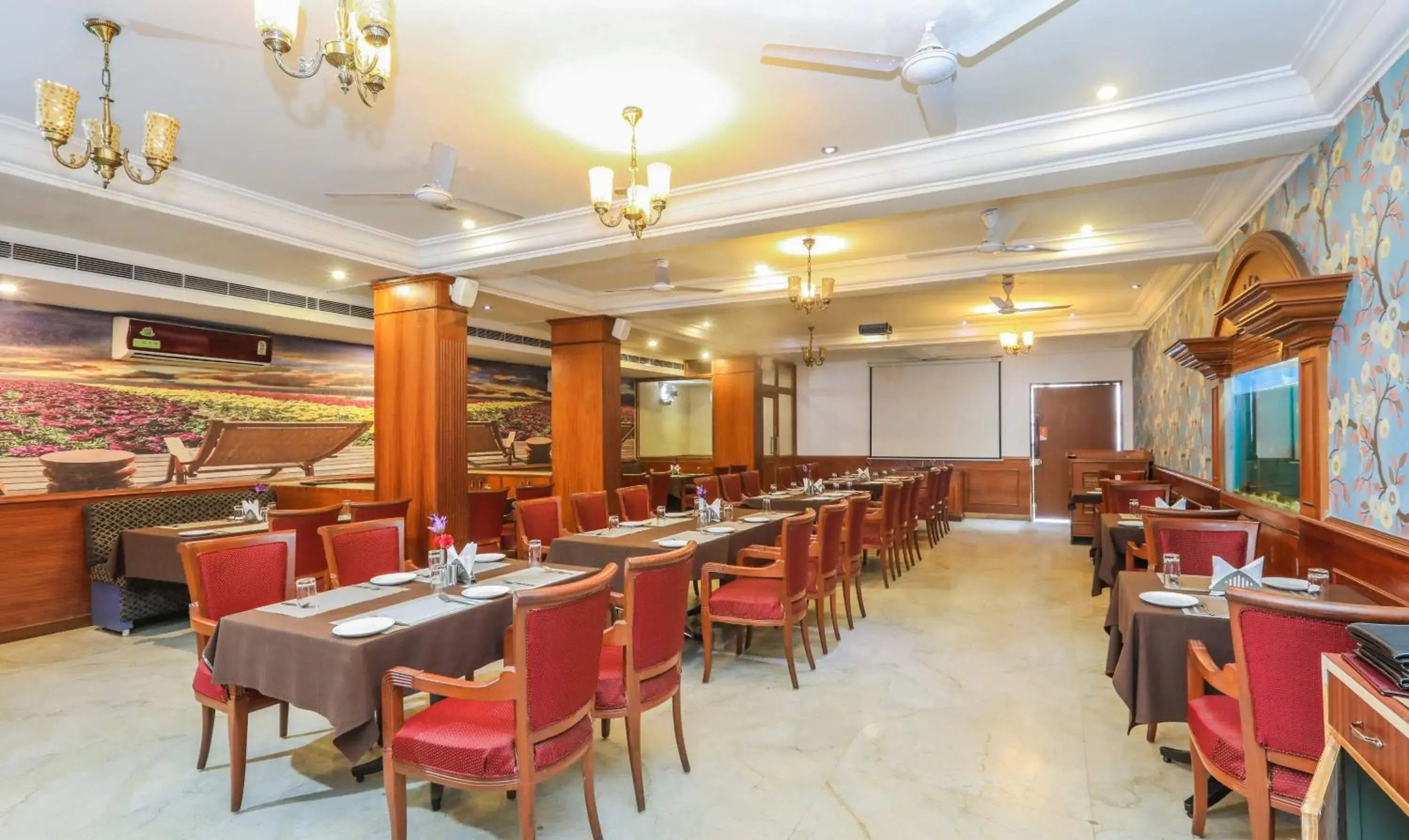 Restaurant/places to eat in Treebo Komfort Suites, 3 Km From Mysore Palace Restaurant/places to eat in Treebo Komfort Suites, 3 Km From Mysore Palace