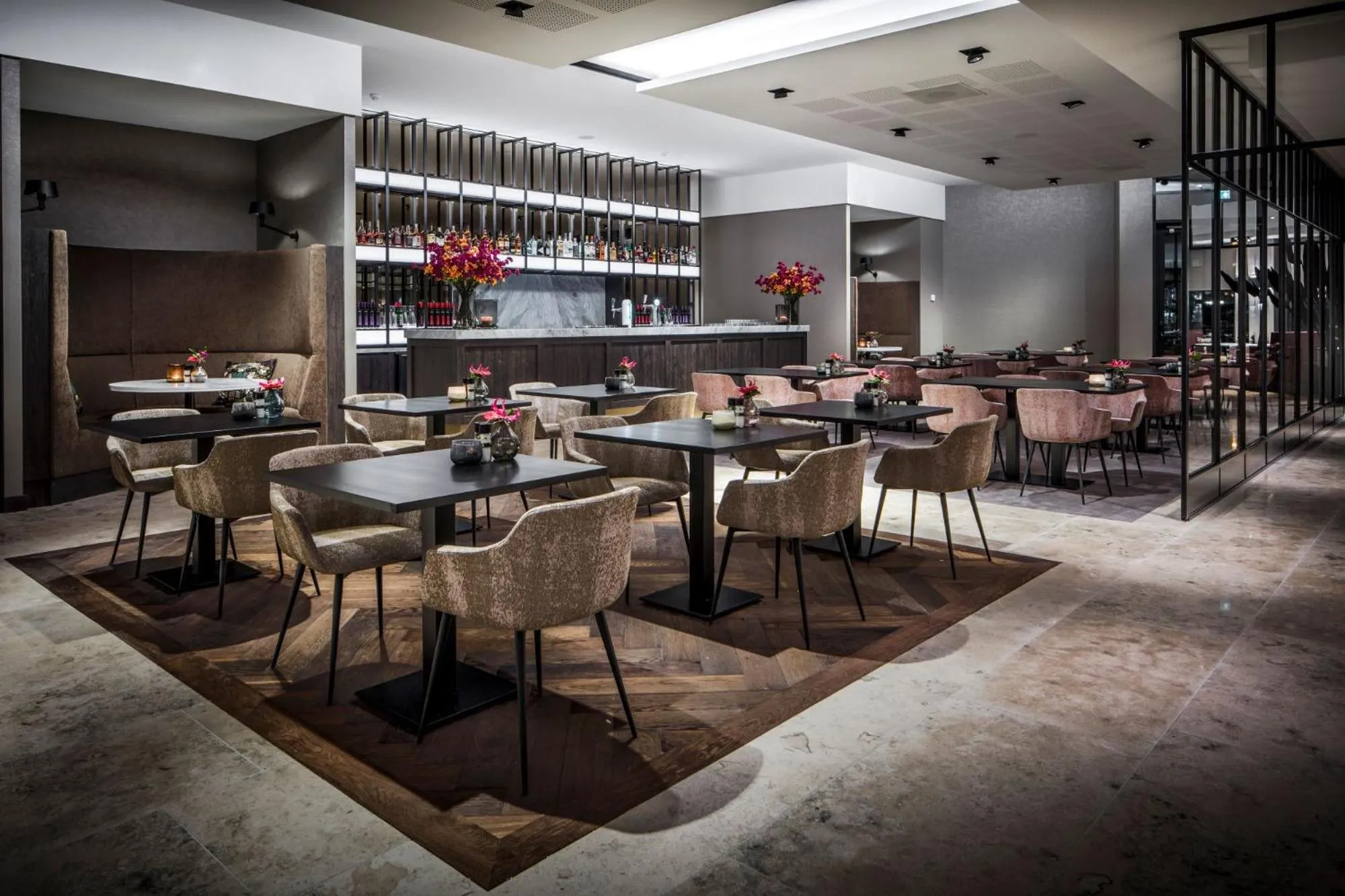 Restaurant/places to eat in Van der Valk Hotel Enschede