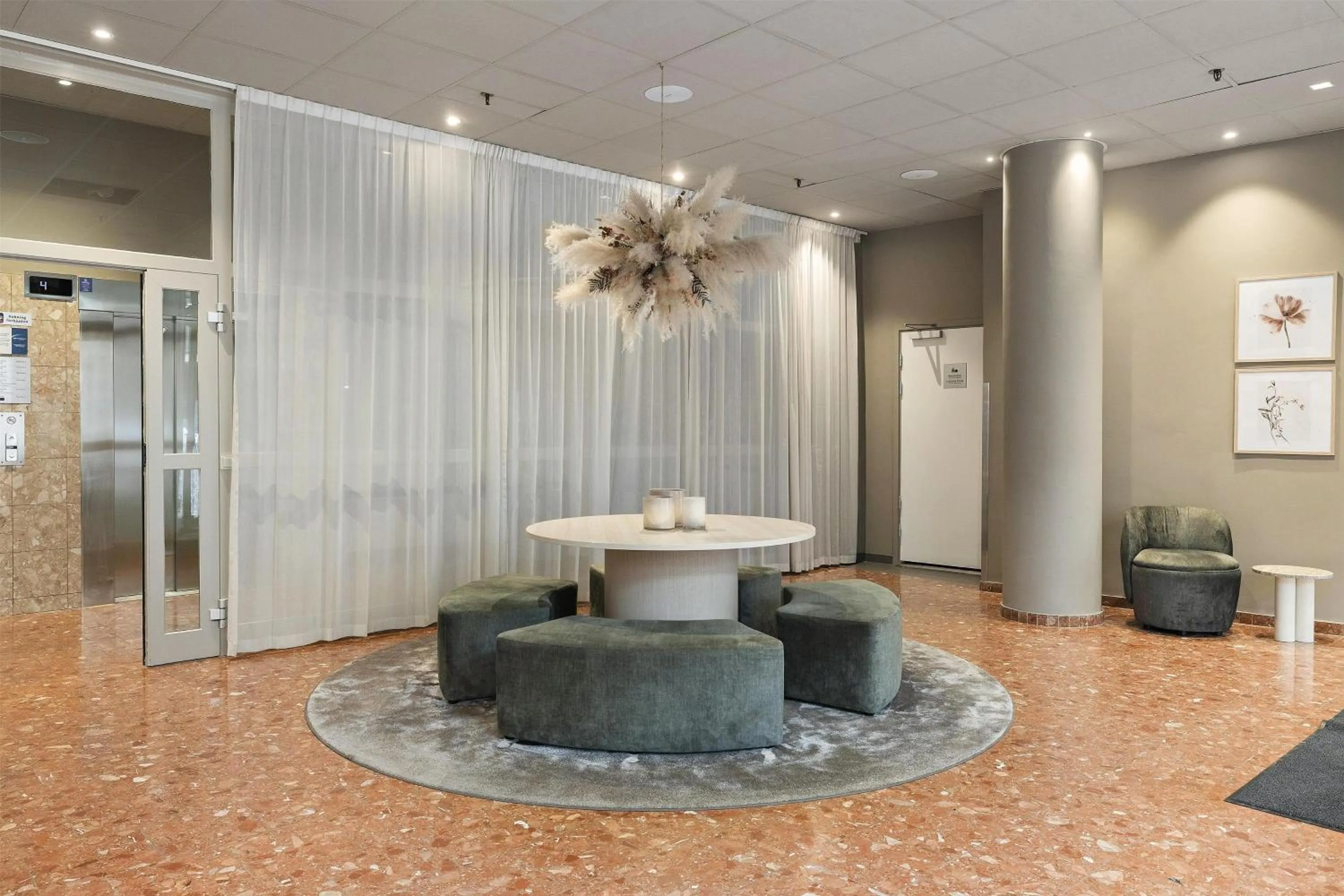 Lobby or reception in Best Western Hotel Svava