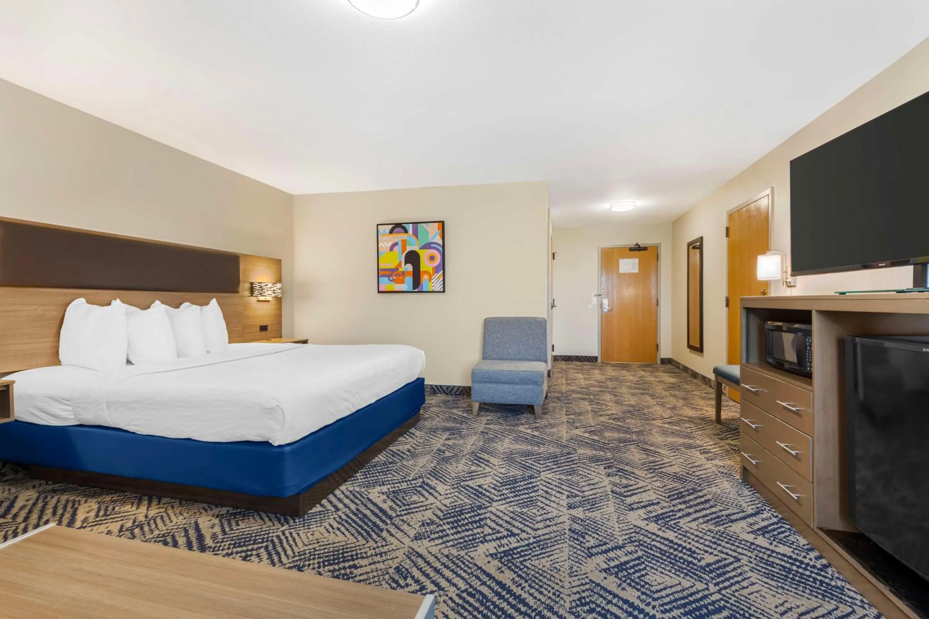 Photo of the whole room, Bed in Best Western Plus Lewisville Flower Mound