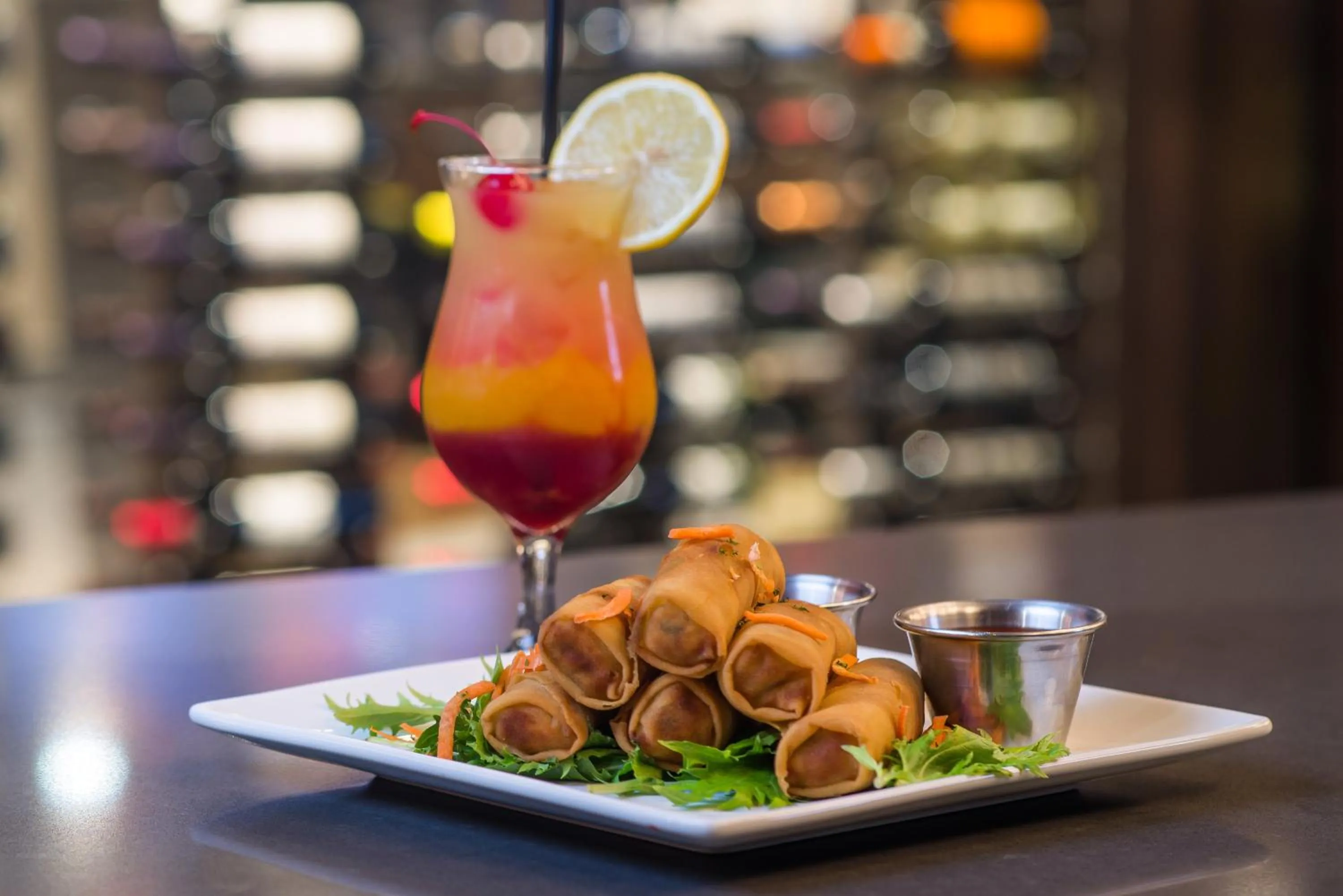 Restaurant/places to eat in Holiday Inn Long Beach - Airport by IHG