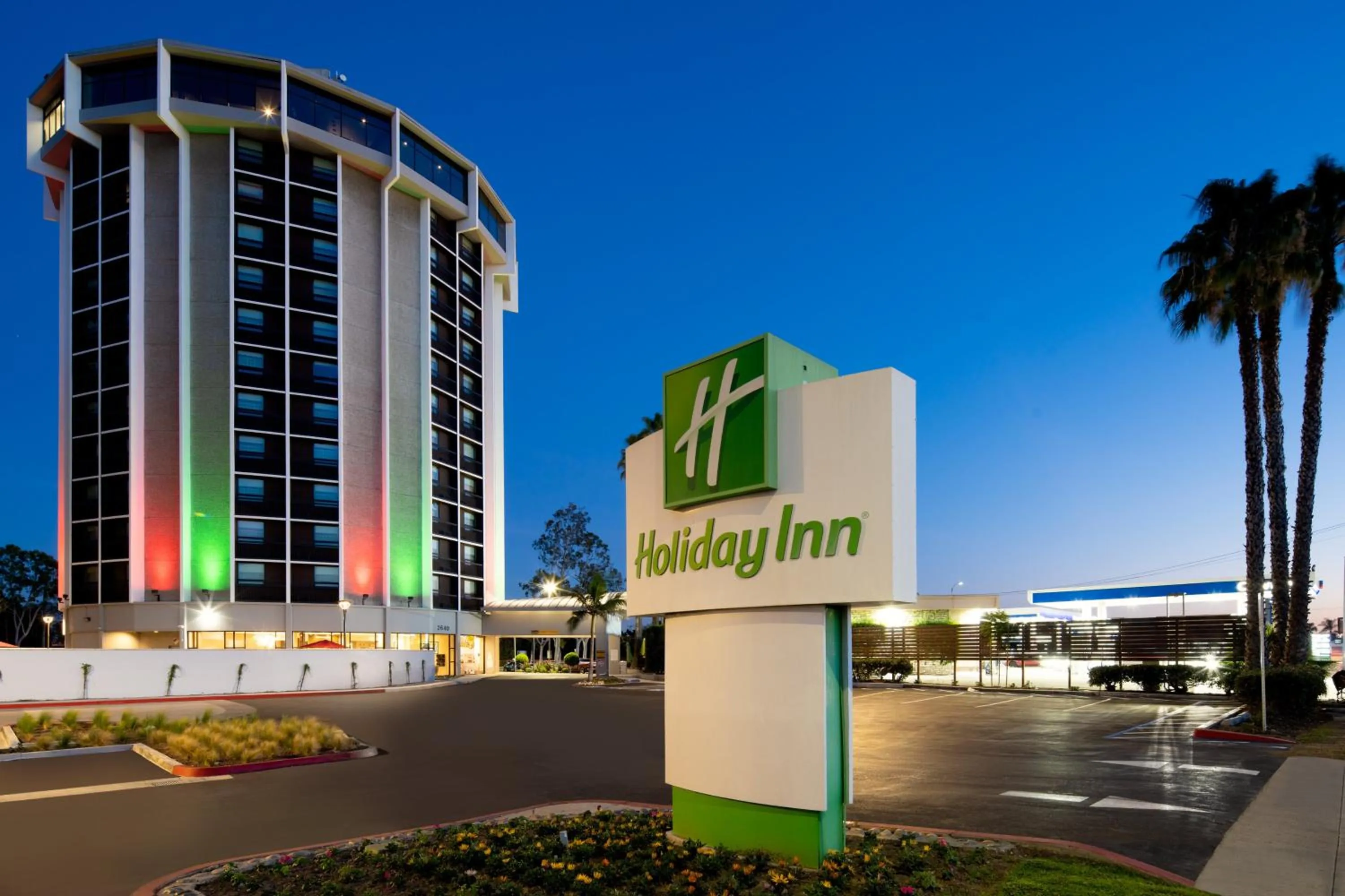 Property building in Holiday Inn Long Beach - Airport by IHG