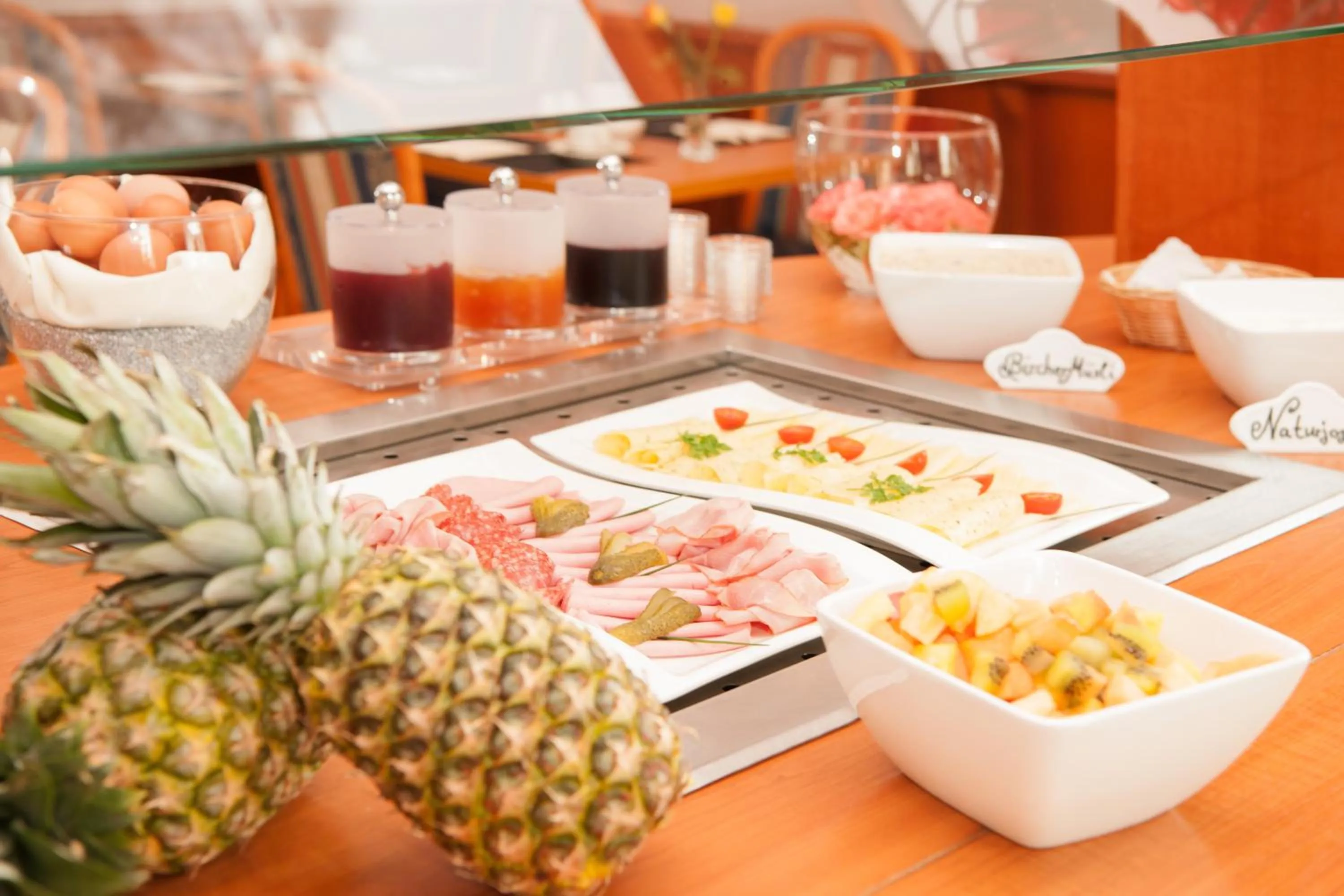 Food and drinks in Hotel Schützenburg