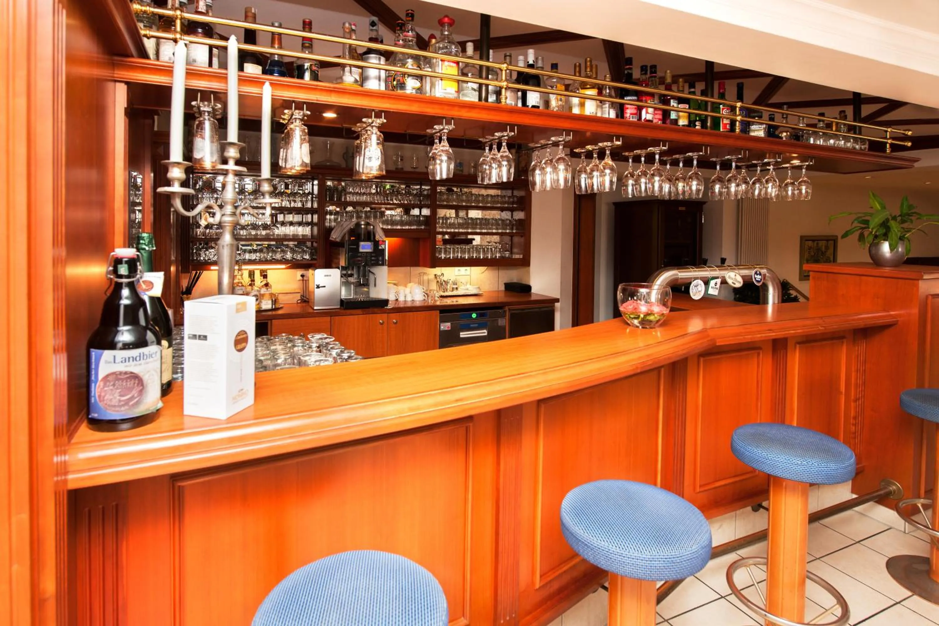 Lounge or bar in Hotel Schützenburg