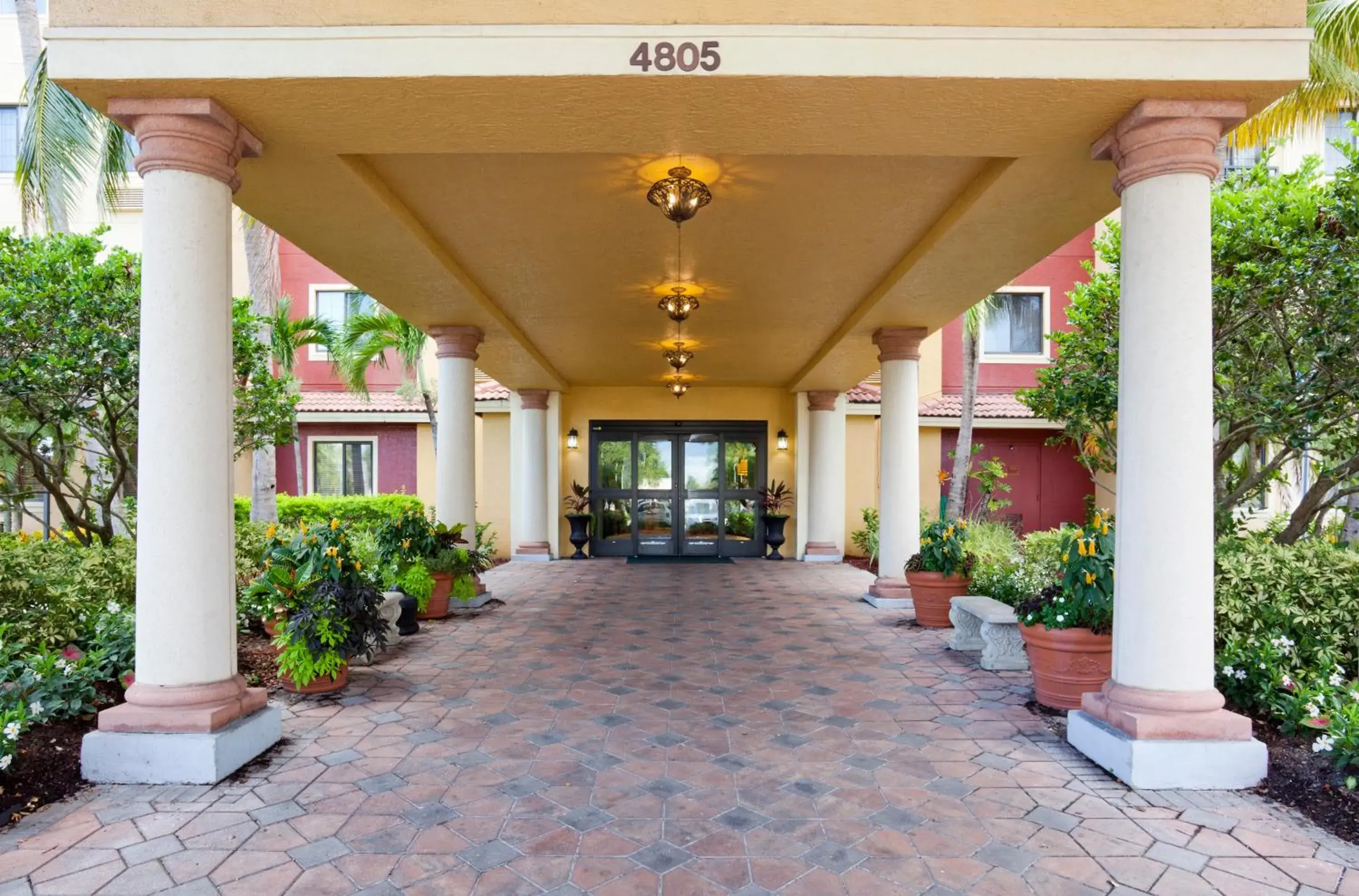 Property building in Staybridge Suites Naples - Gulf Coast, an IHG Hotel