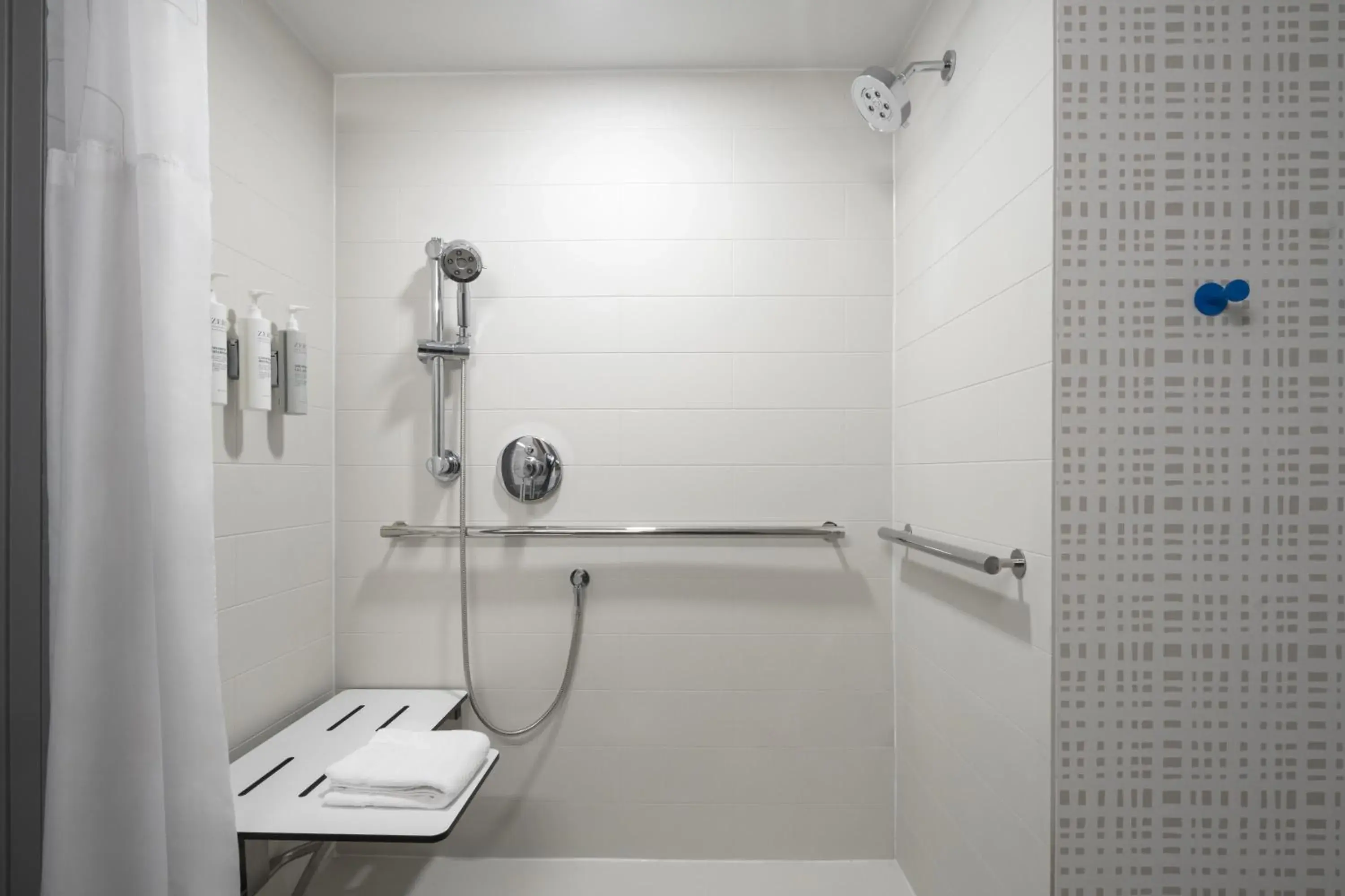 Bathroom in Hampton Inn - York Bathroom in Hampton Inn - York