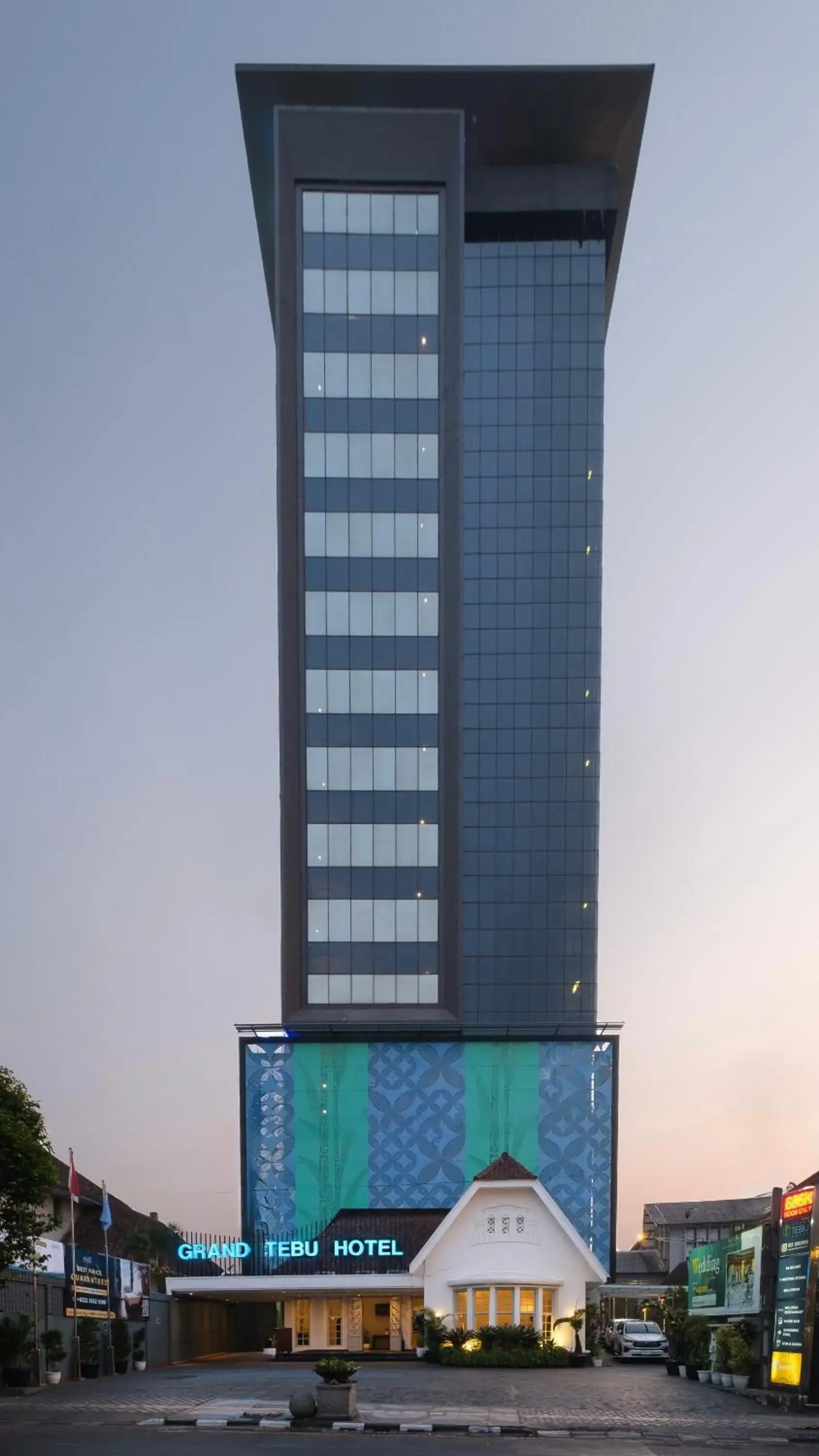 Property building in Grand Tebu Hotel Property building in Grand Tebu Hotel