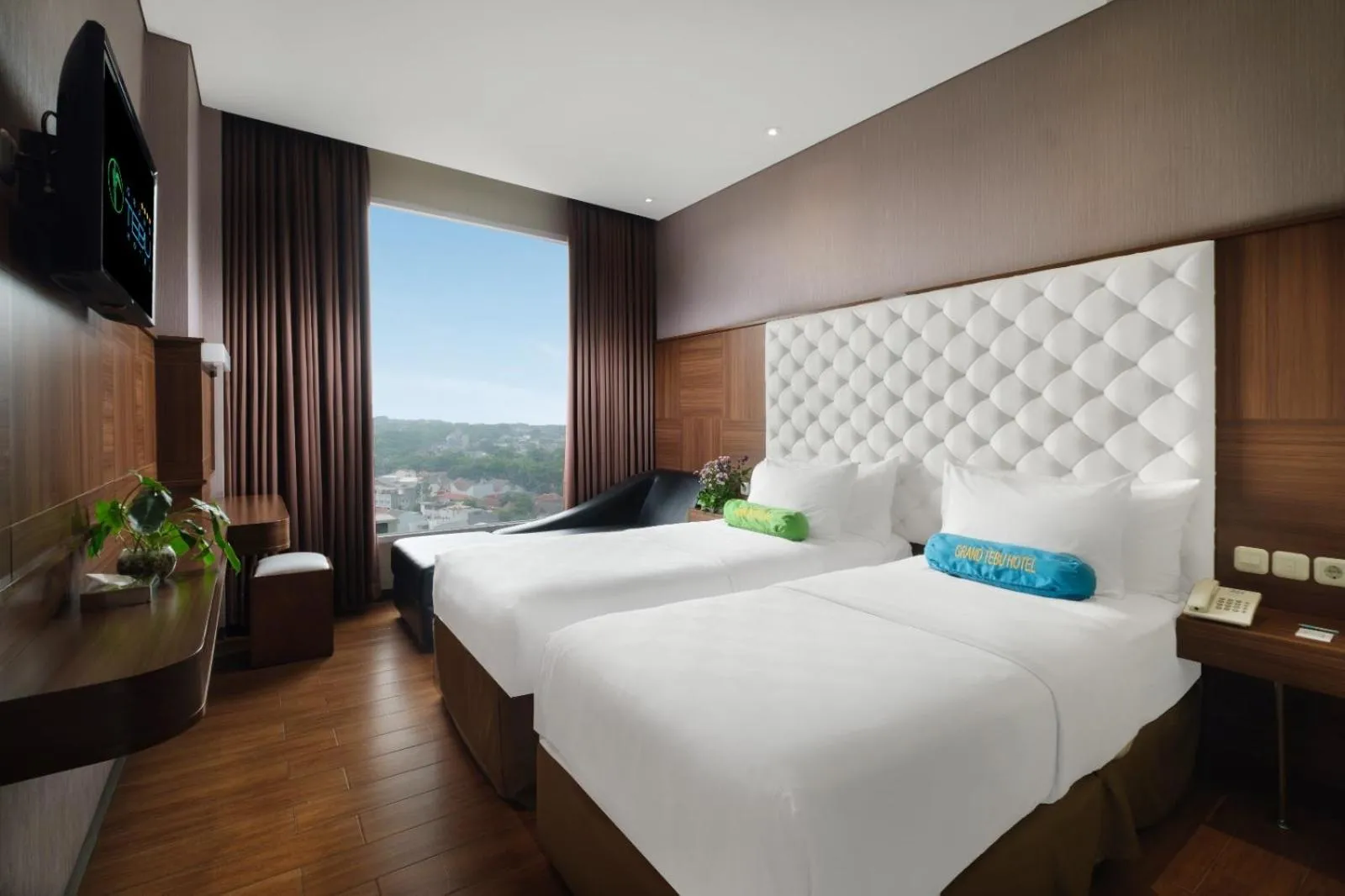 View (from property/room), Bed in Grand Tebu Hotel