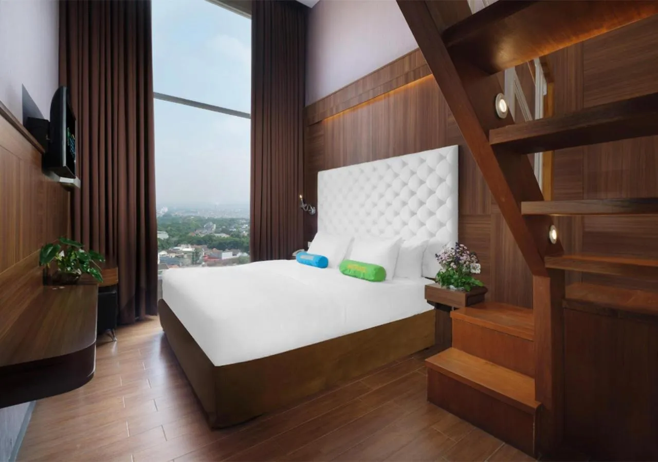 Bathroom, Bed in Grand Tebu Hotel