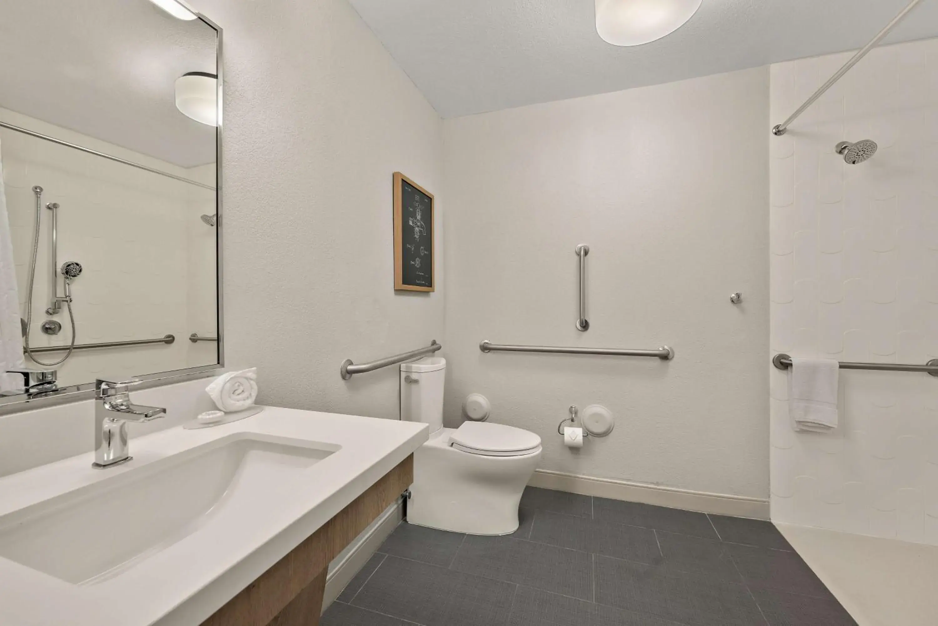 Bathroom in Sonesta Simply Suites Irvine East Foothill Bathroom in Sonesta Simply Suites Irvine East Foothill