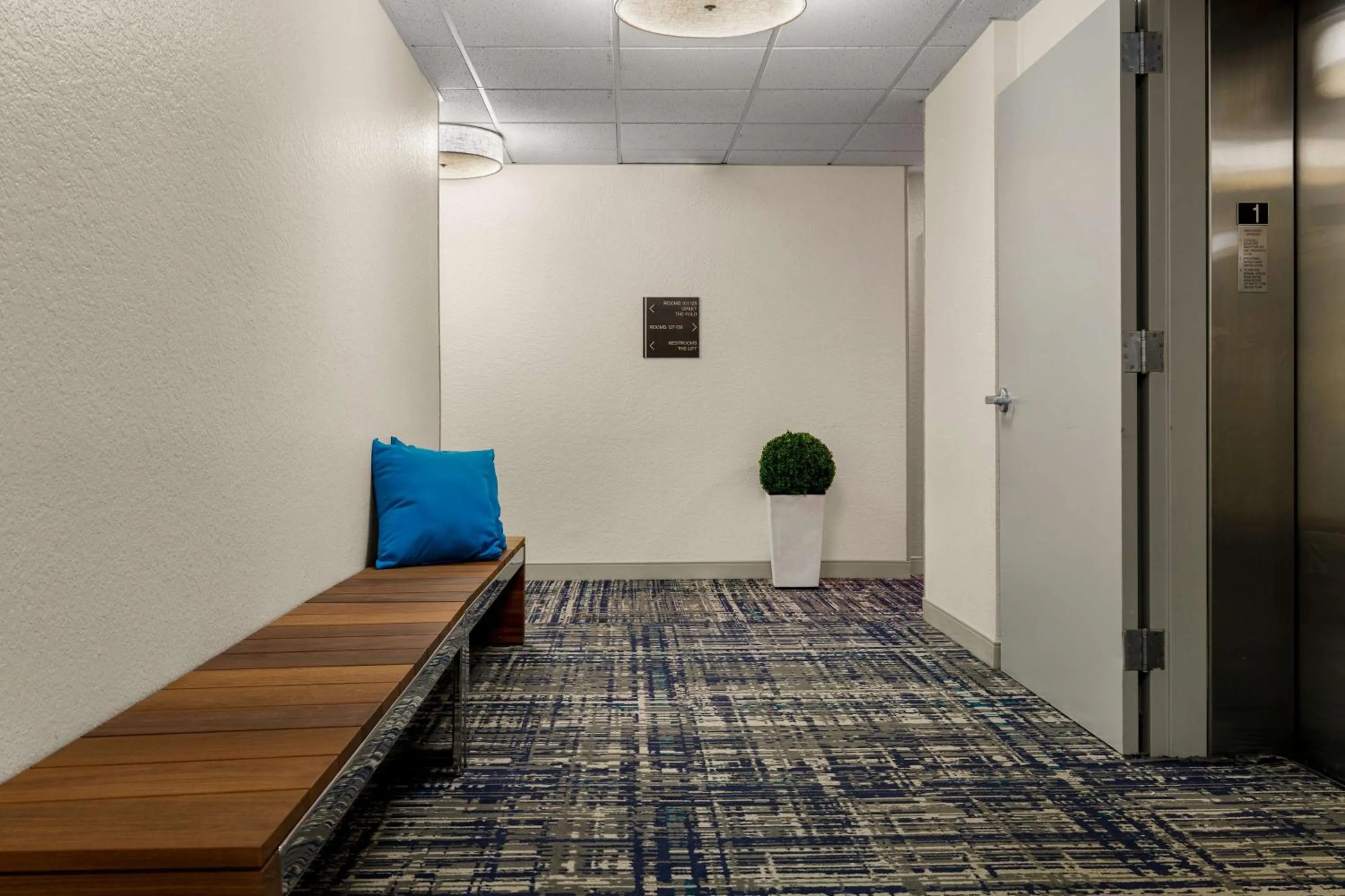 elevator in Sonesta Simply Suites Irvine East Foothill