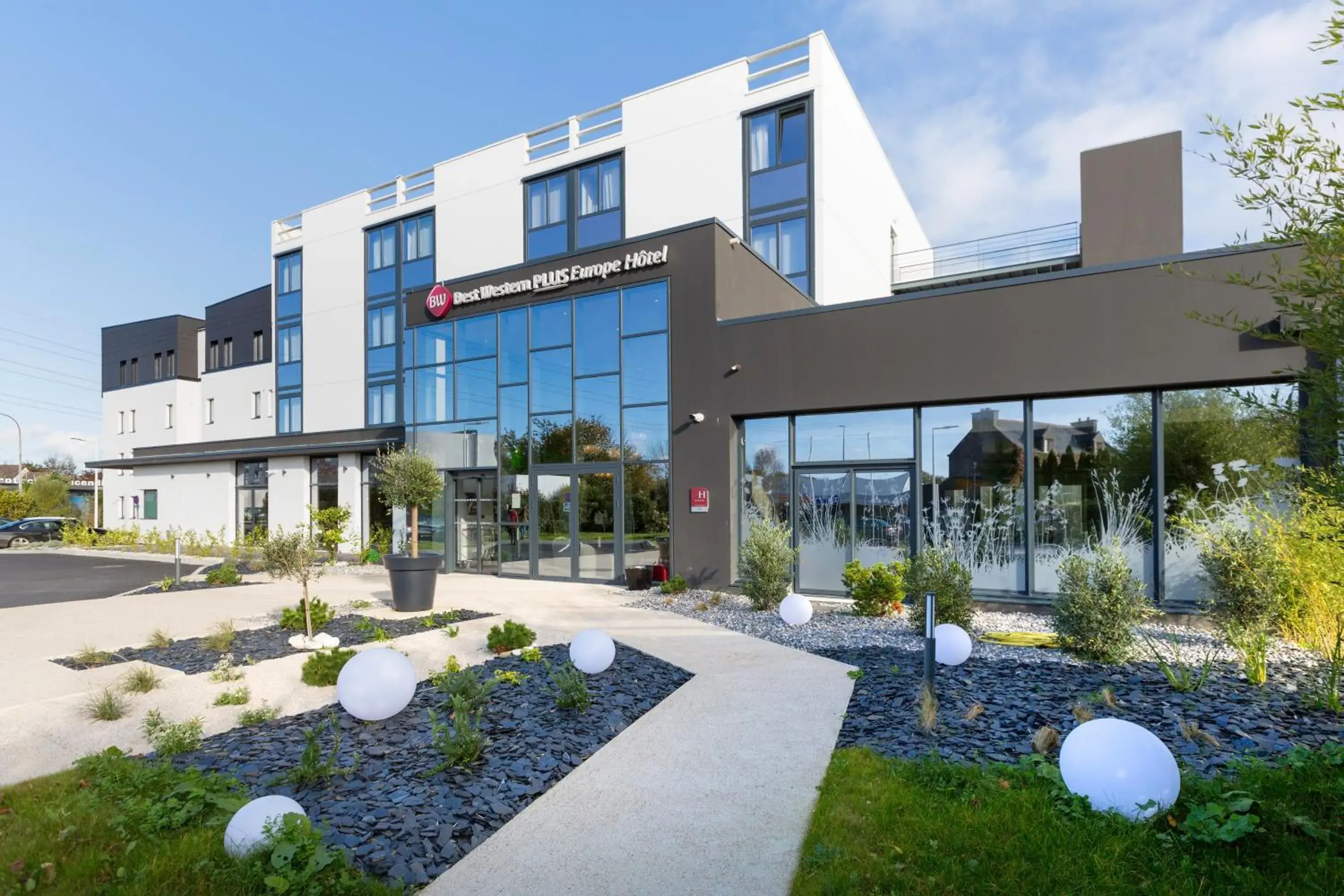 Property building in Best Western Plus Europe Hôtel Brest Property building in Best Western Plus Europe Hôtel Brest