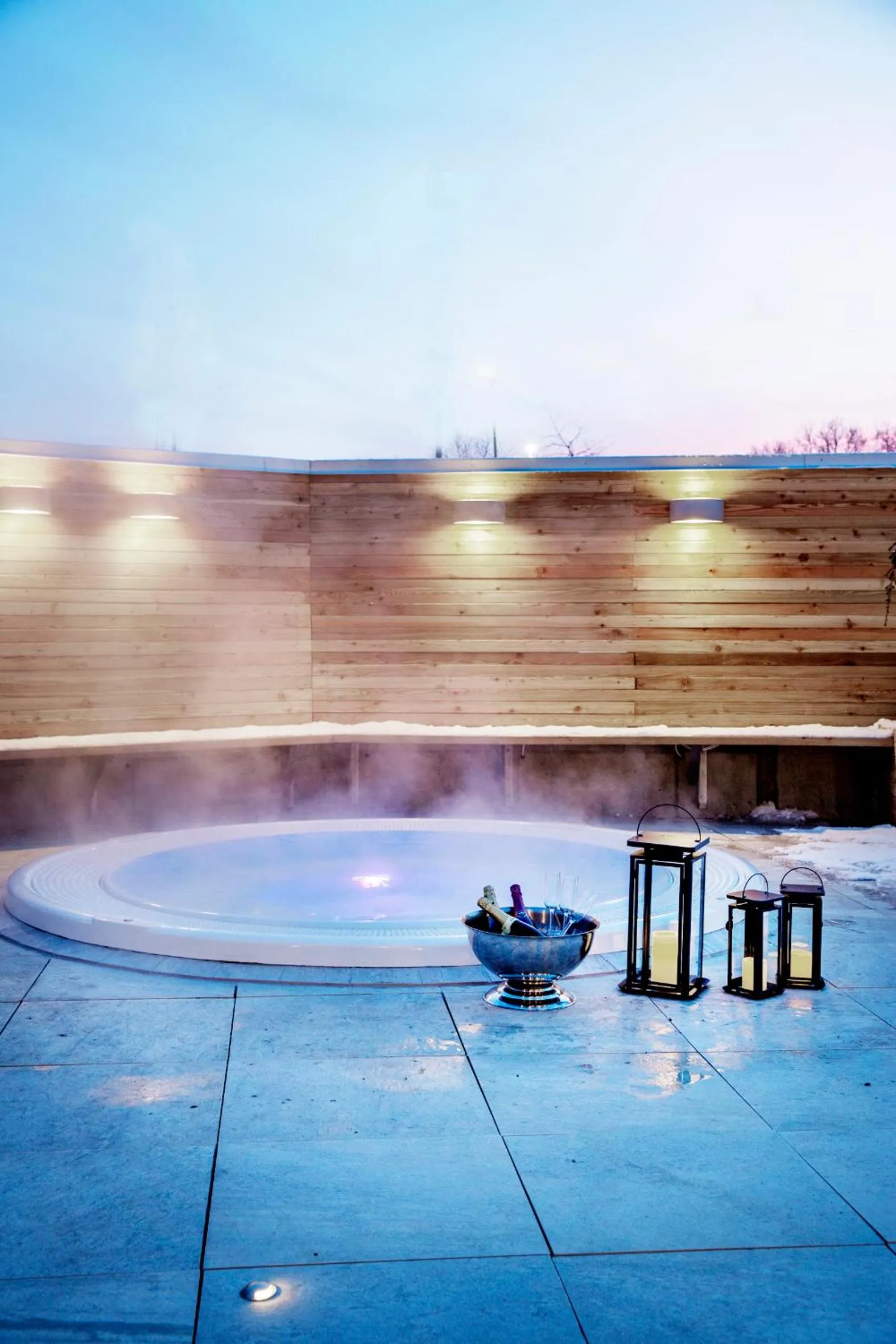 Hot Tub in Welcome Hotel Barkarby