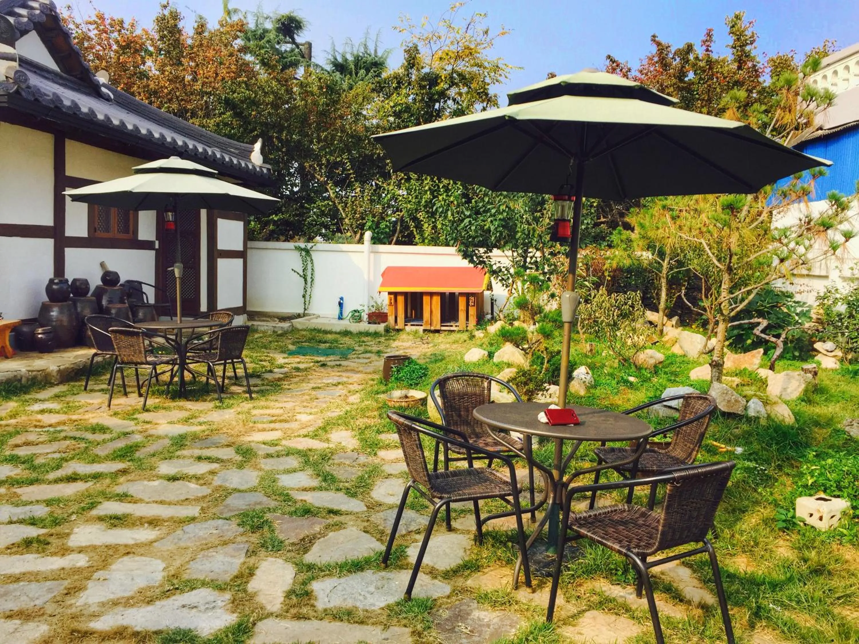 Property building in Dowon Guesthouse