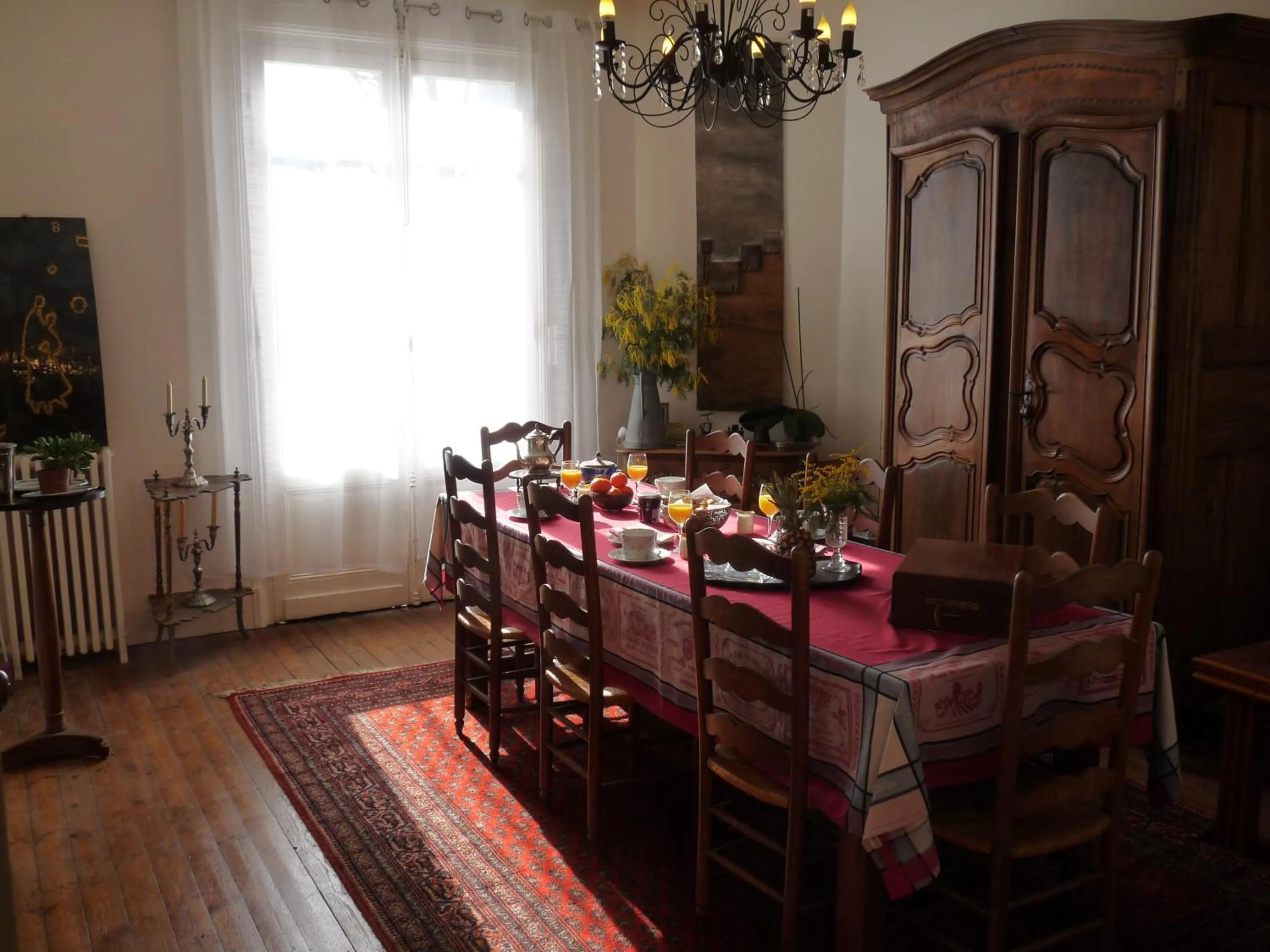 Food and drinks in Le point d'orgue