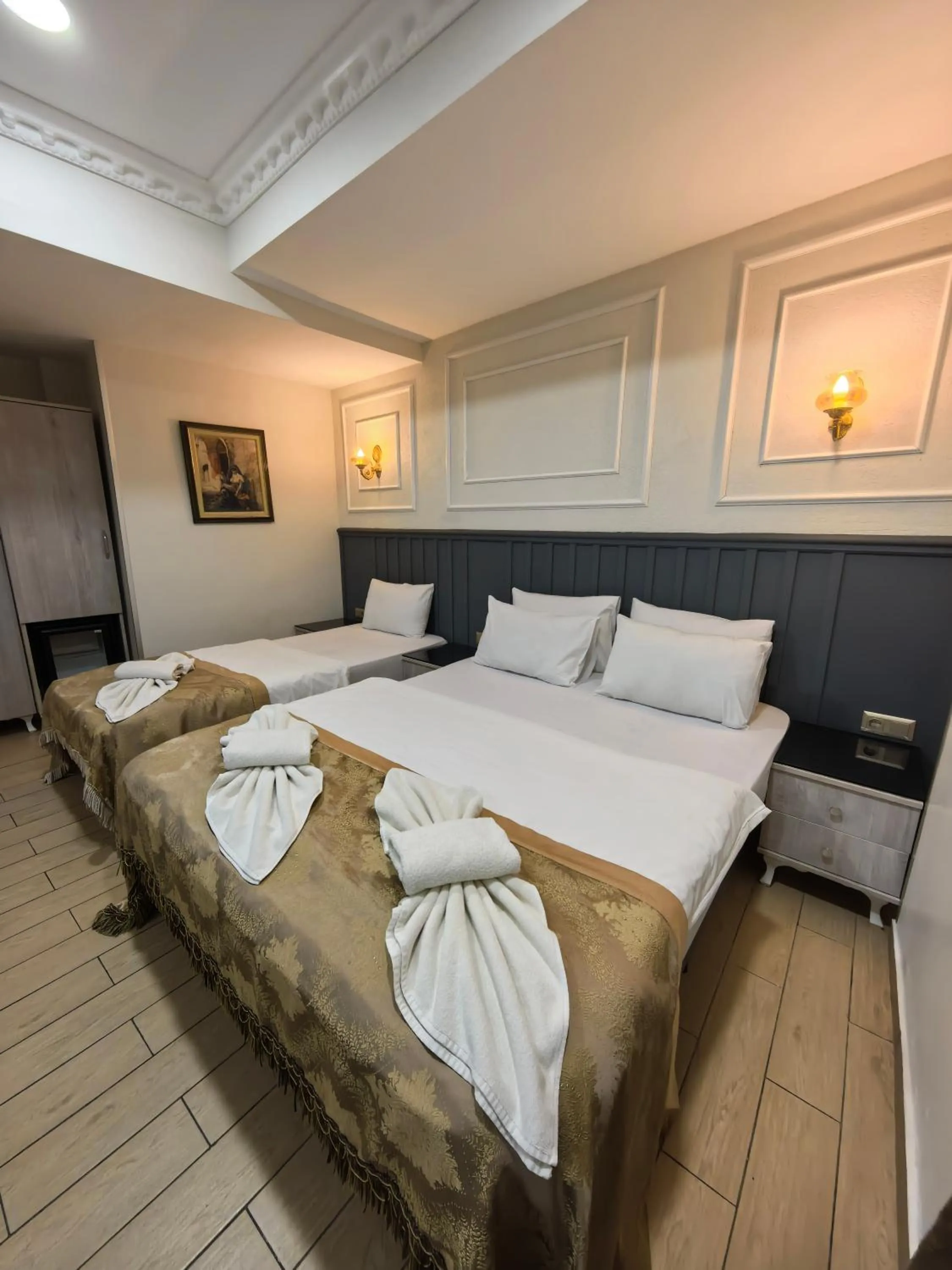 Bed in Apple Tree Hotel