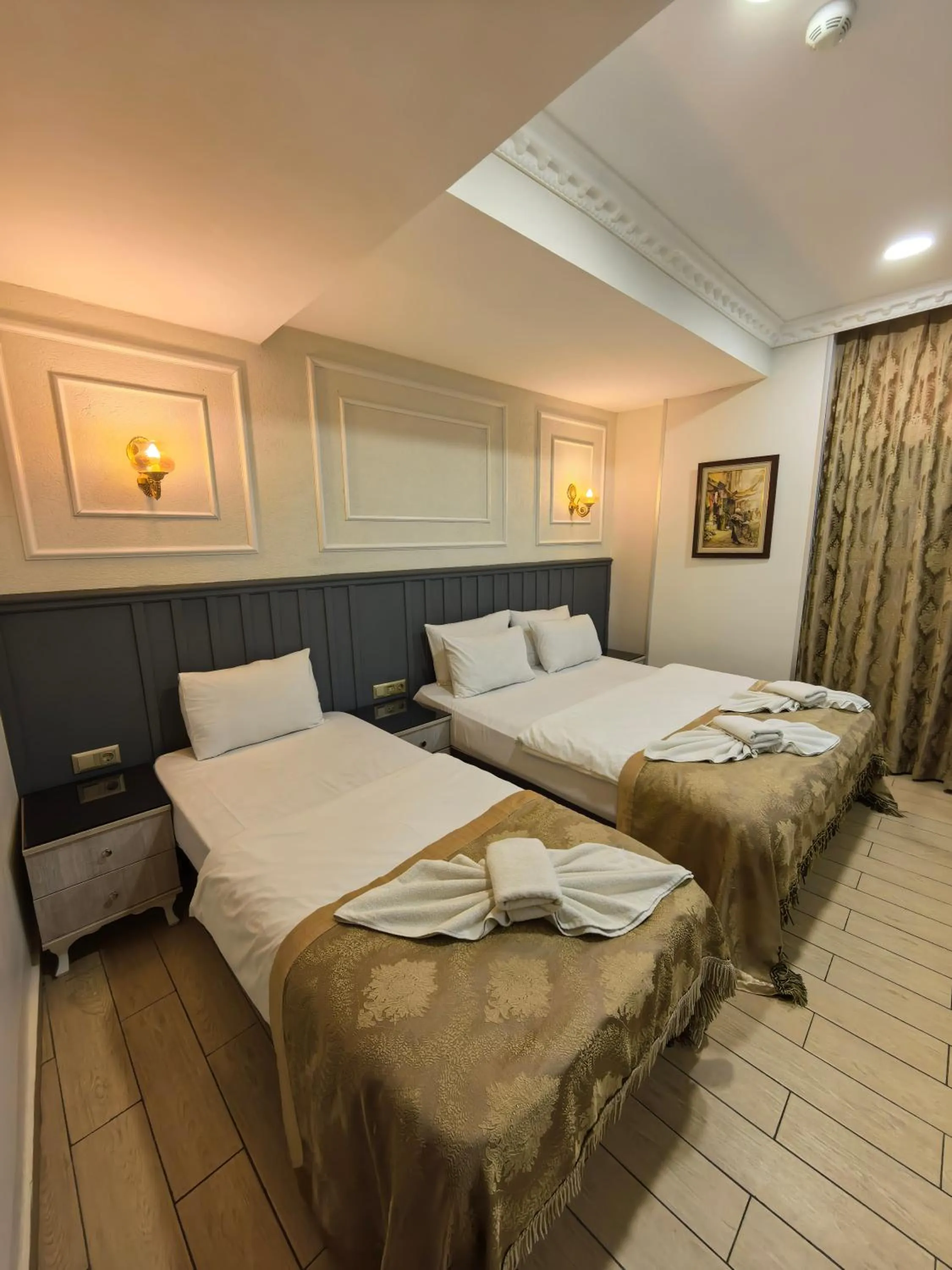 Bed in Apple Tree Hotel