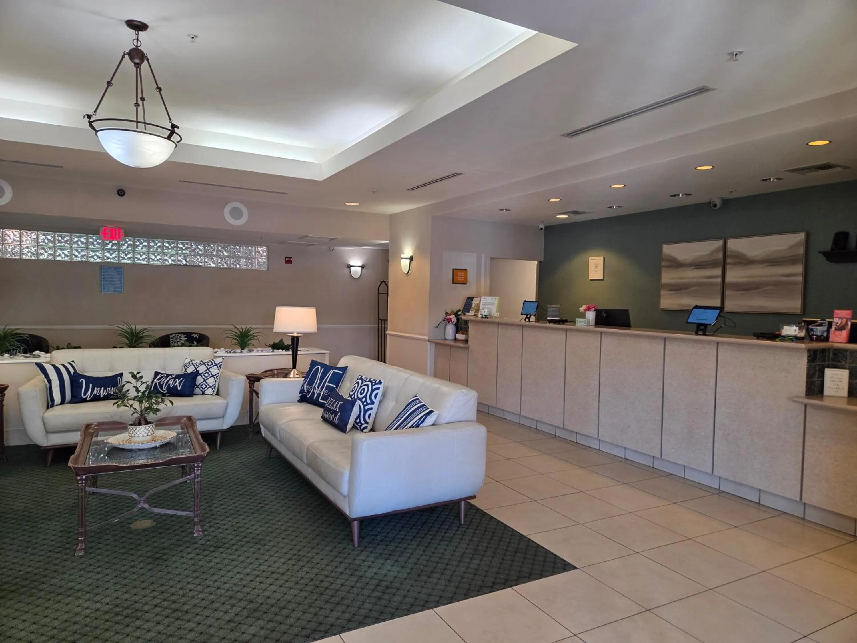 Lobby or reception in La Quinta Inn and Suites Fort Myers I-75