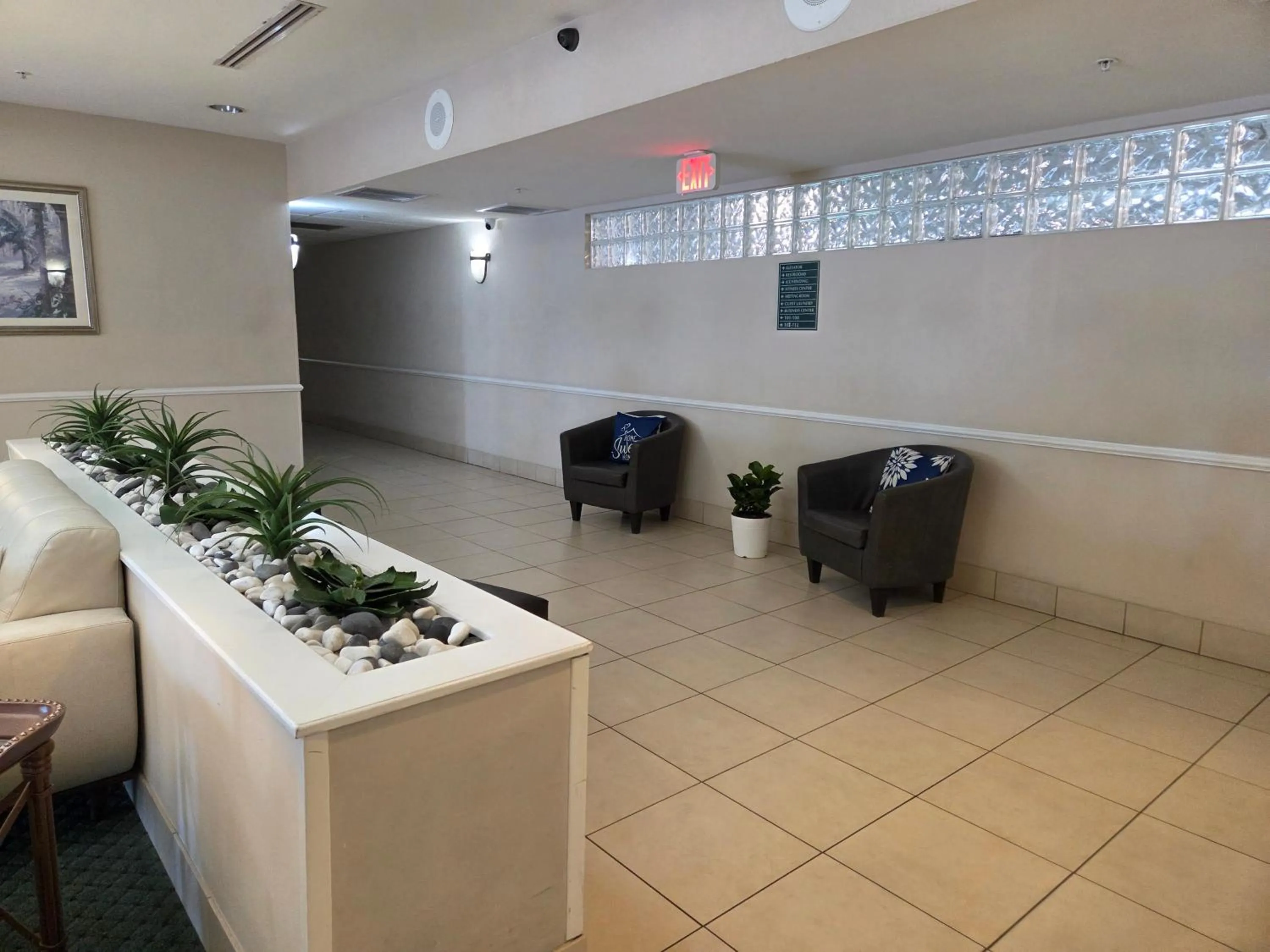 Lobby or reception in La Quinta Inn and Suites Fort Myers I-75