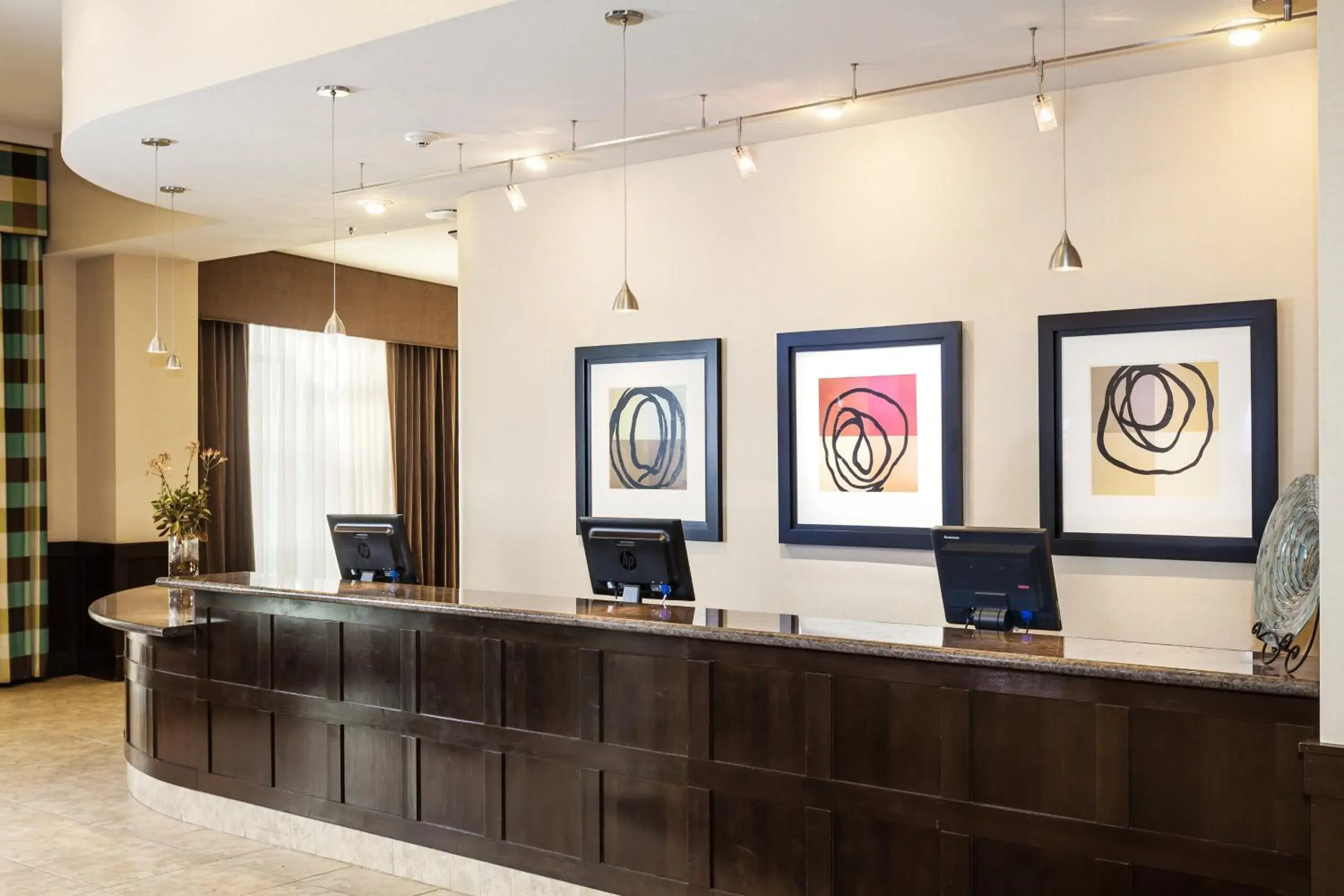 Property building in Crowne Plaza Anchorage-Midtown by IHG Property building in Crowne Plaza Anchorage-Midtown by IHG