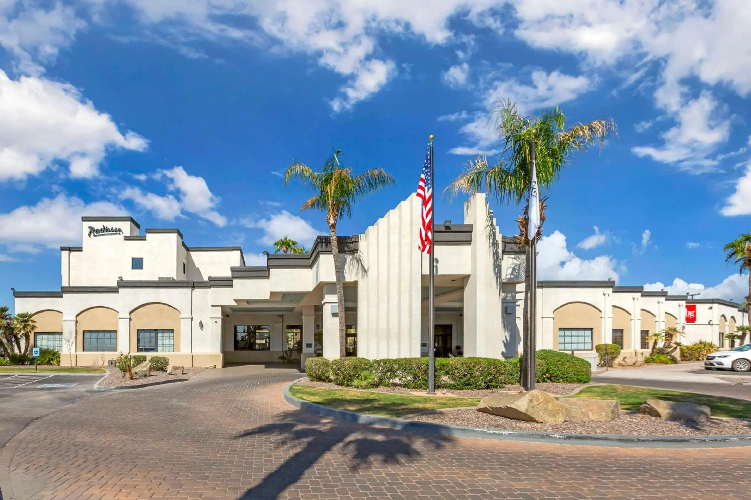 Property building in Radisson Hotel Casa Grande Property building in Radisson Hotel Casa Grande