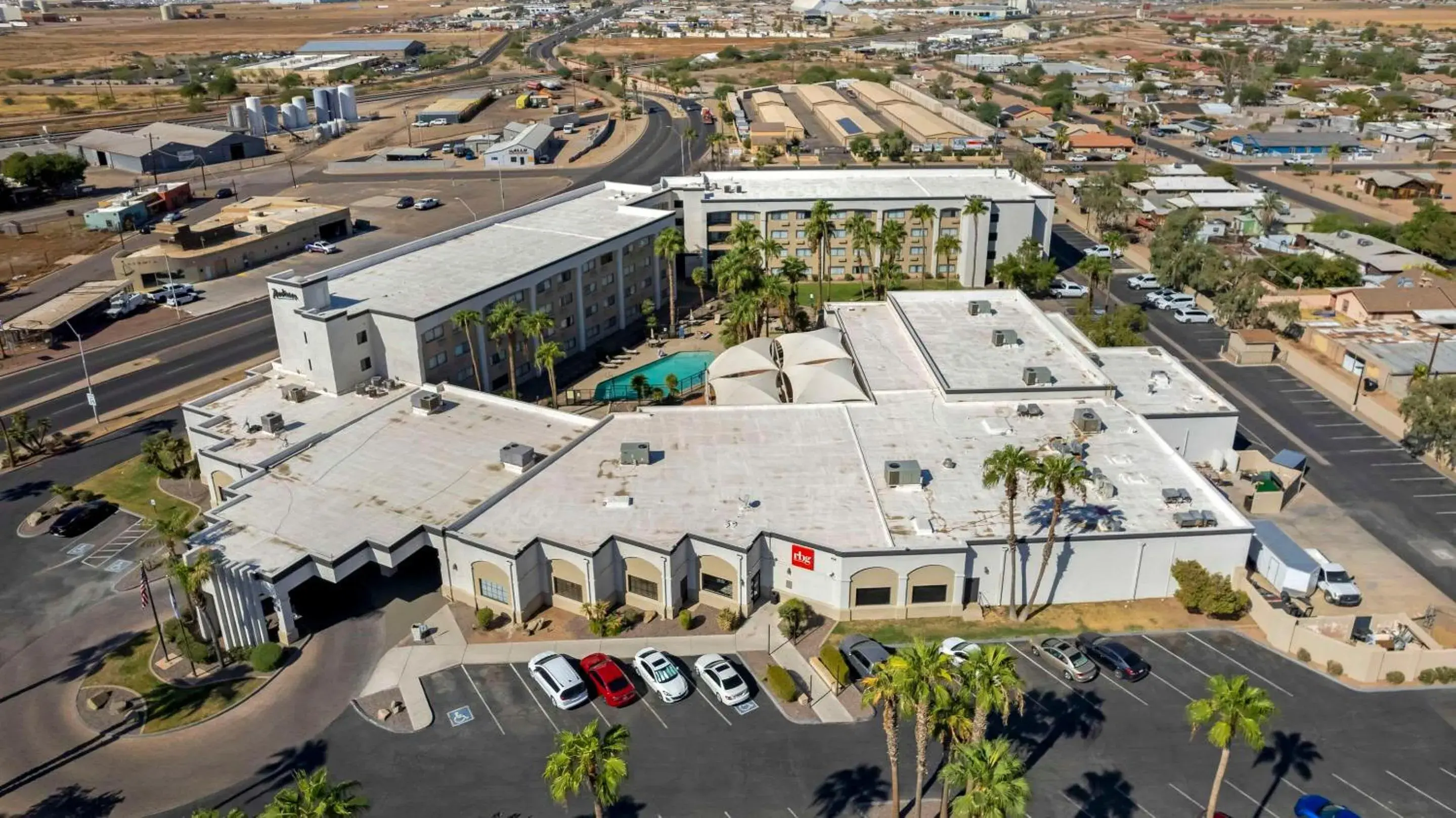 Property building in Radisson Hotel Casa Grande Property building in Radisson Hotel Casa Grande