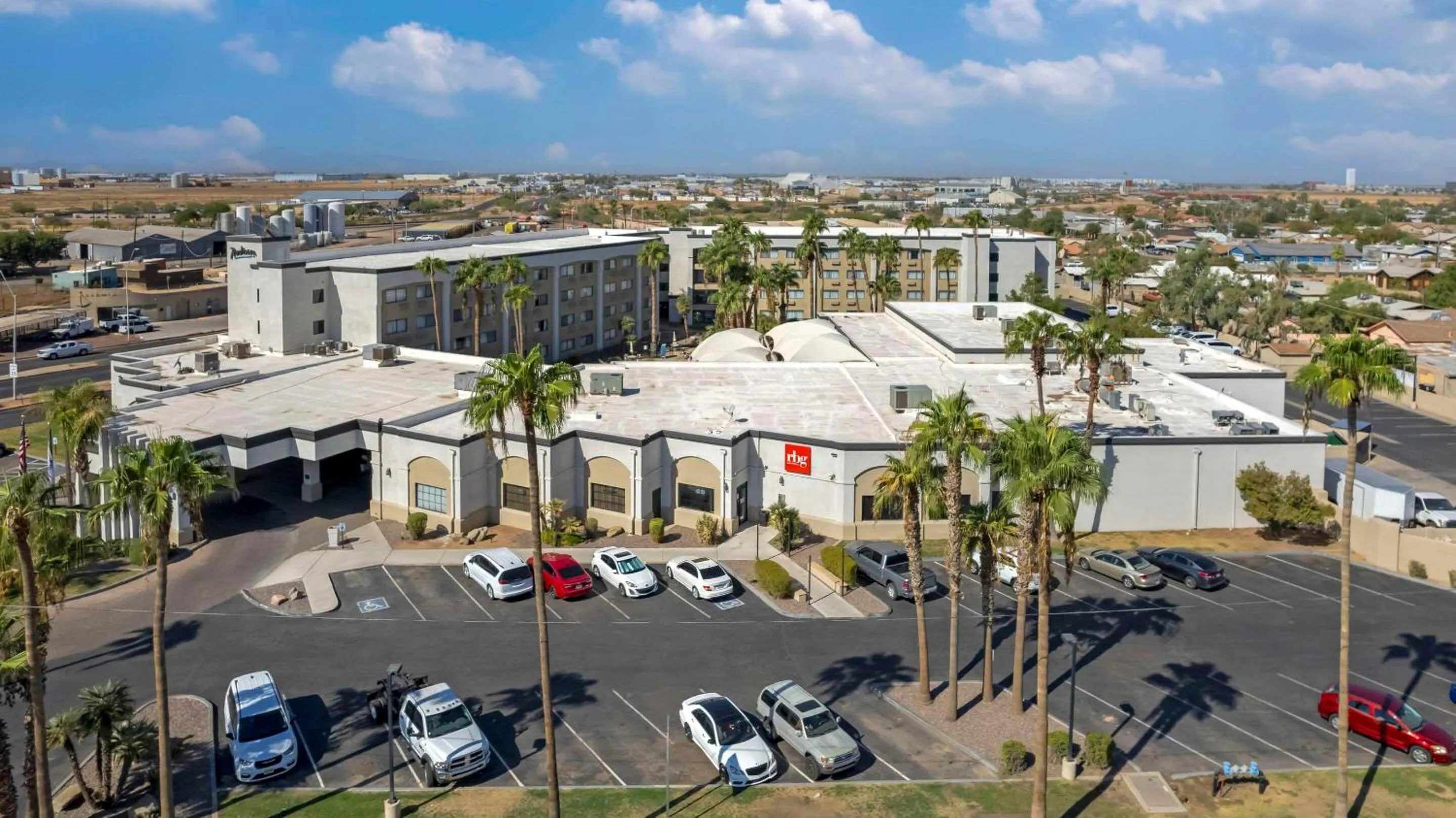 Property building in Radisson Hotel Casa Grande
