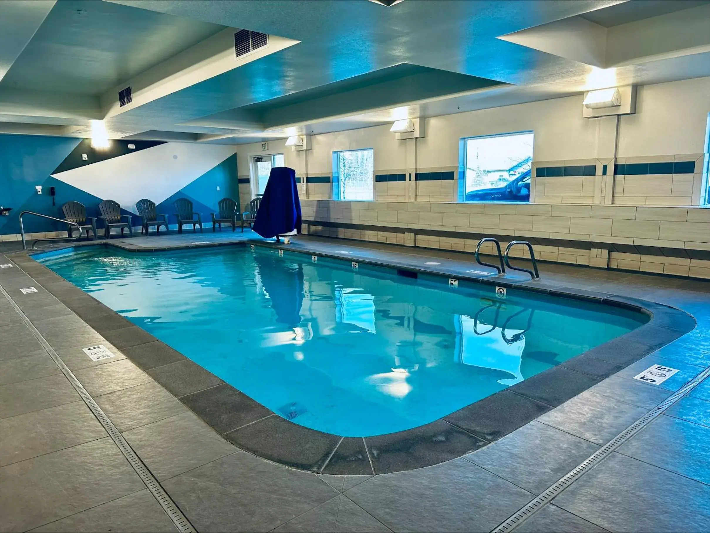 Swimming pool in Hyatt Place Fairbanks Swimming pool in Hyatt Place Fairbanks