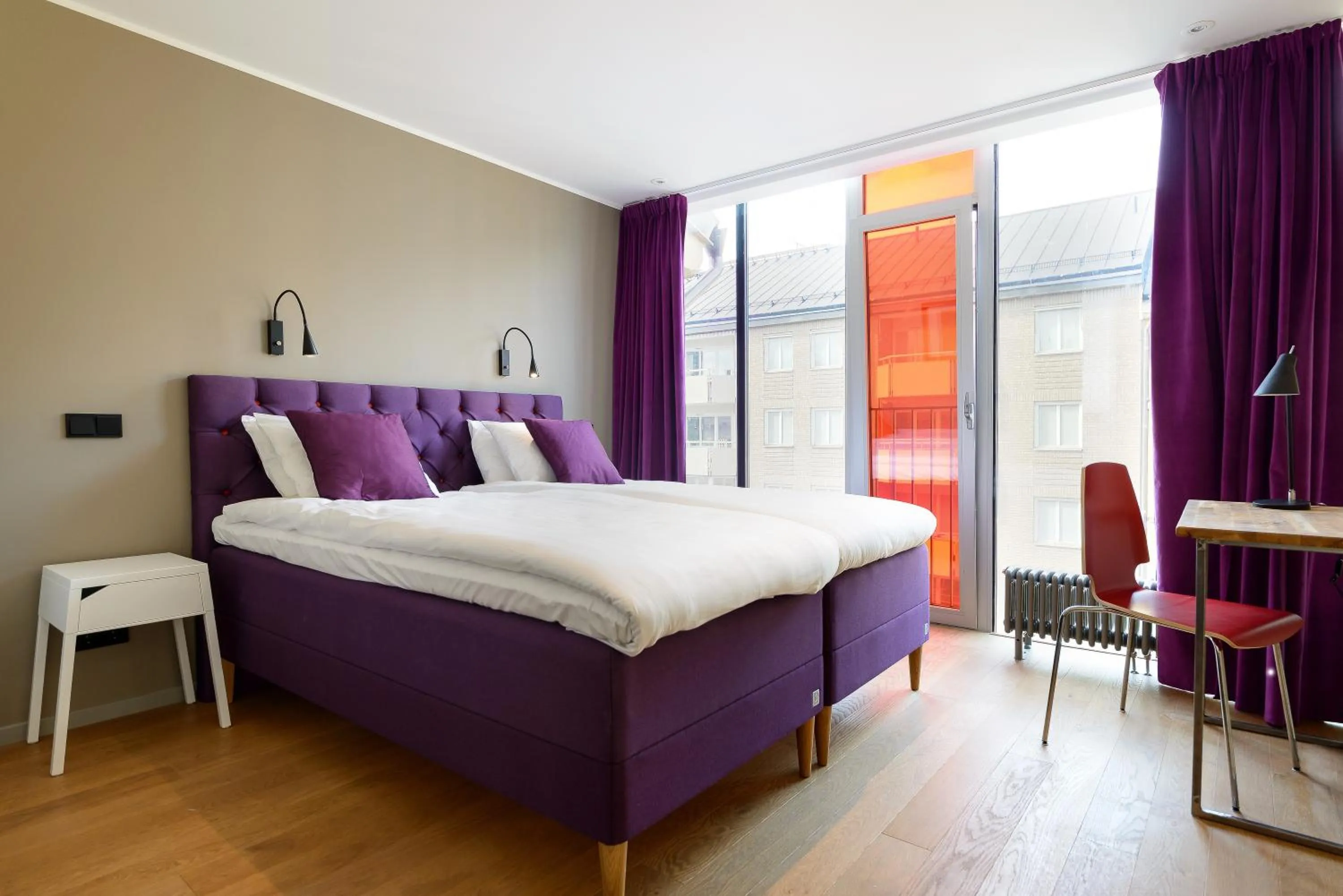 Bedroom, Bed in Hellstens Glashus