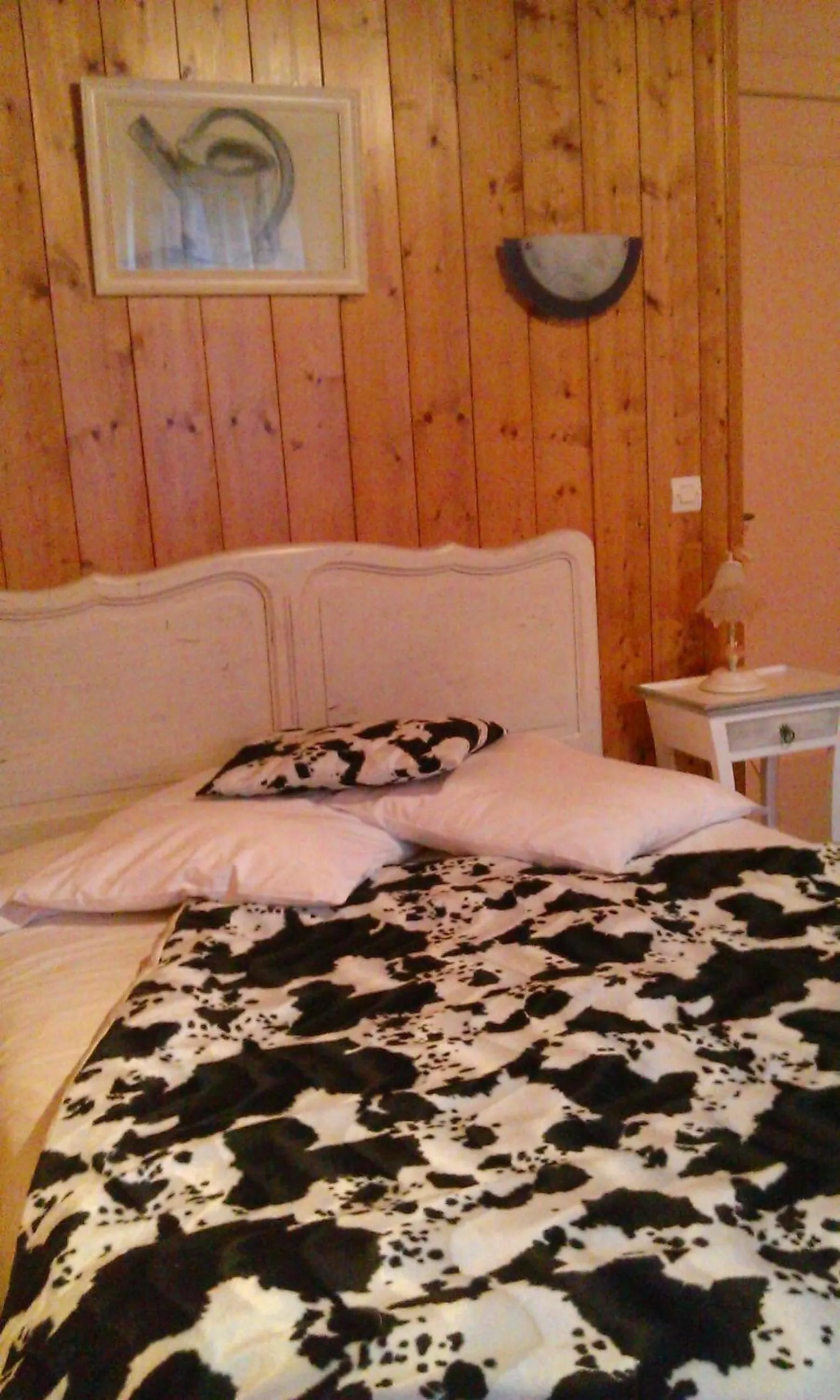 Bedroom, Bed in Hôtel La Vallée