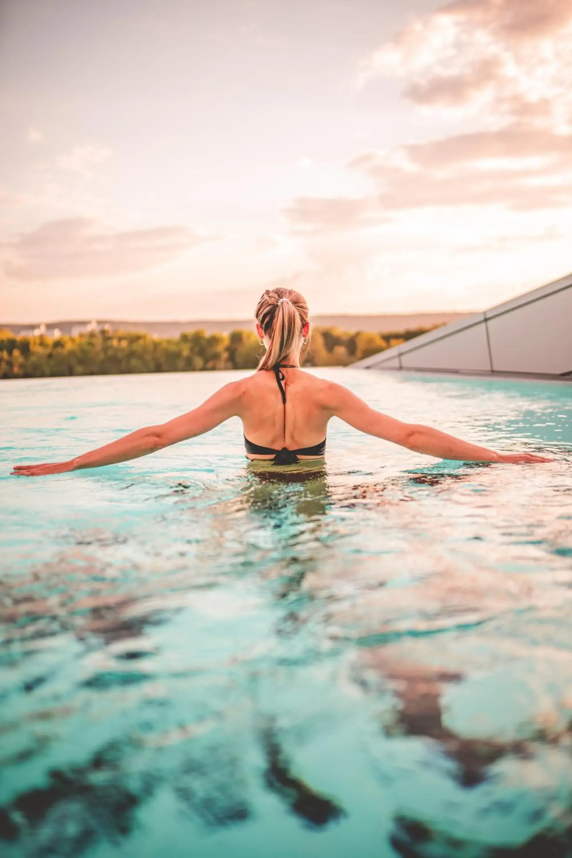 Swimming pool in Kameha Grand Bonn Swimming pool in Kameha Grand Bonn