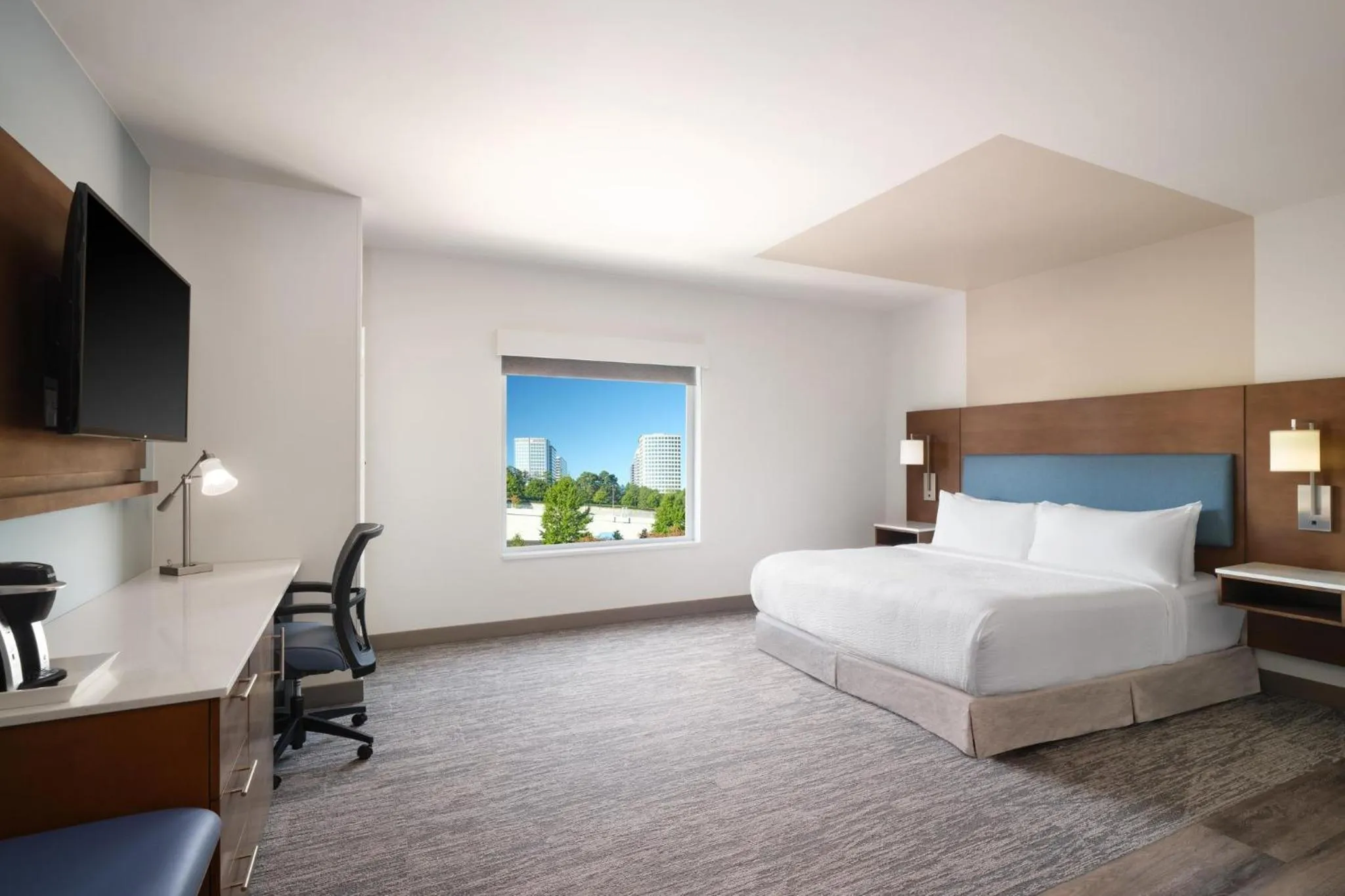 Photo of the whole room, Bed in EVEN Hotel Ann Arbor S - University Area by IHG