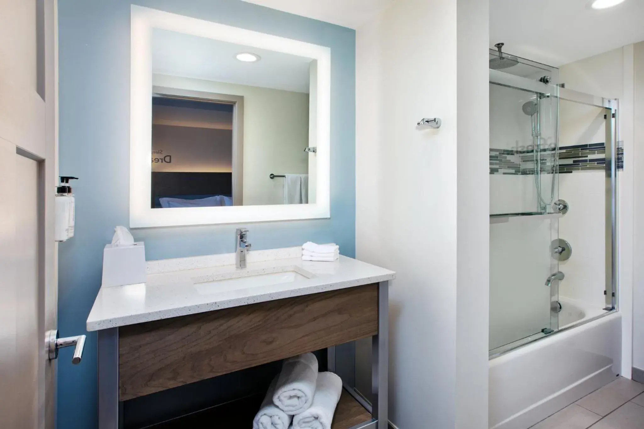 Photo of the whole room in EVEN Hotel Ann Arbor S - University Area by IHG Photo of the whole room in EVEN Hotel Ann Arbor S - University Area by IHG