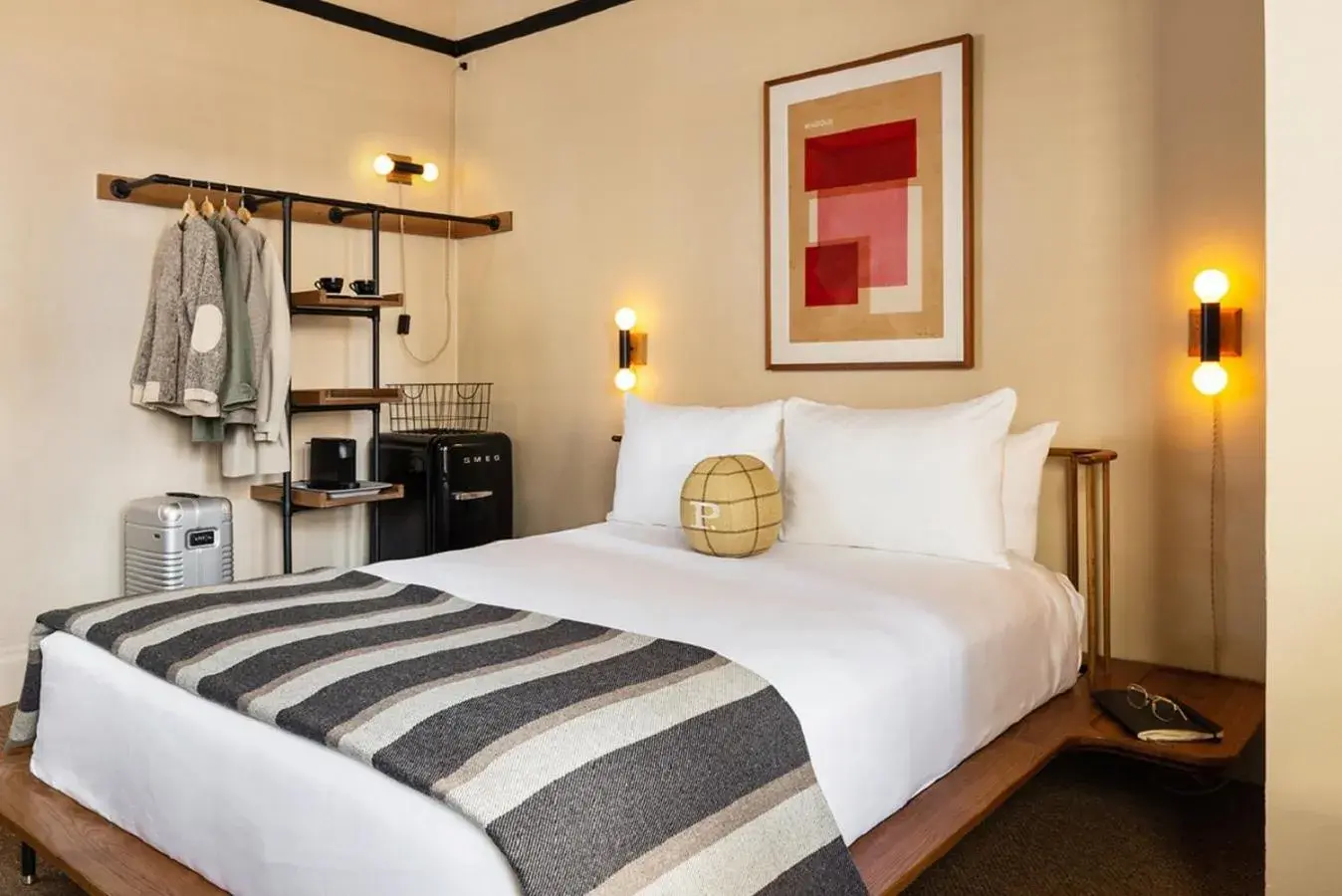 Bed in Palihotel San Francisco Bed in Palihotel San Francisco