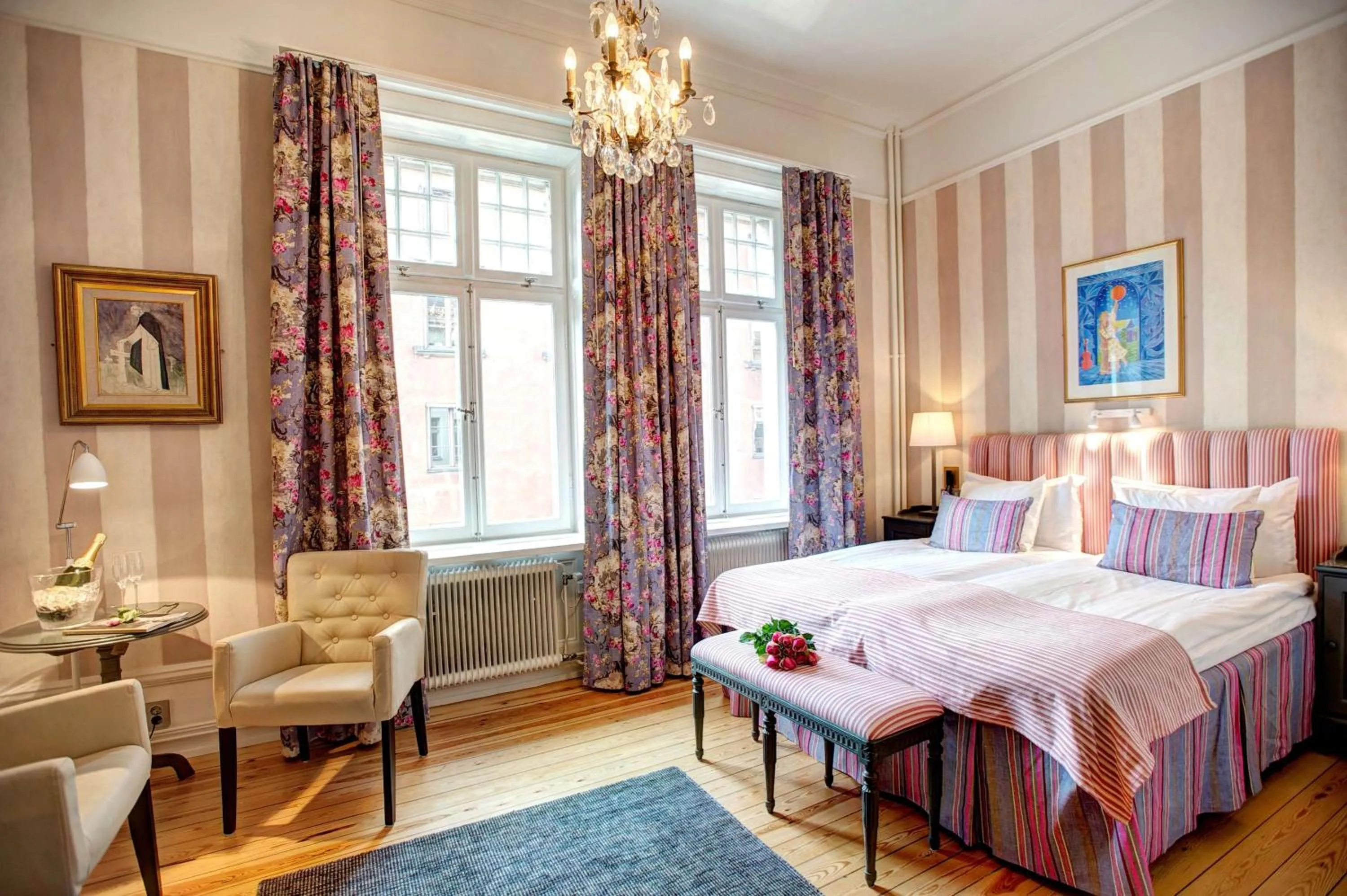 Photo of the whole room, Bed in Hotel Kung Carl, WorldHotels Crafted