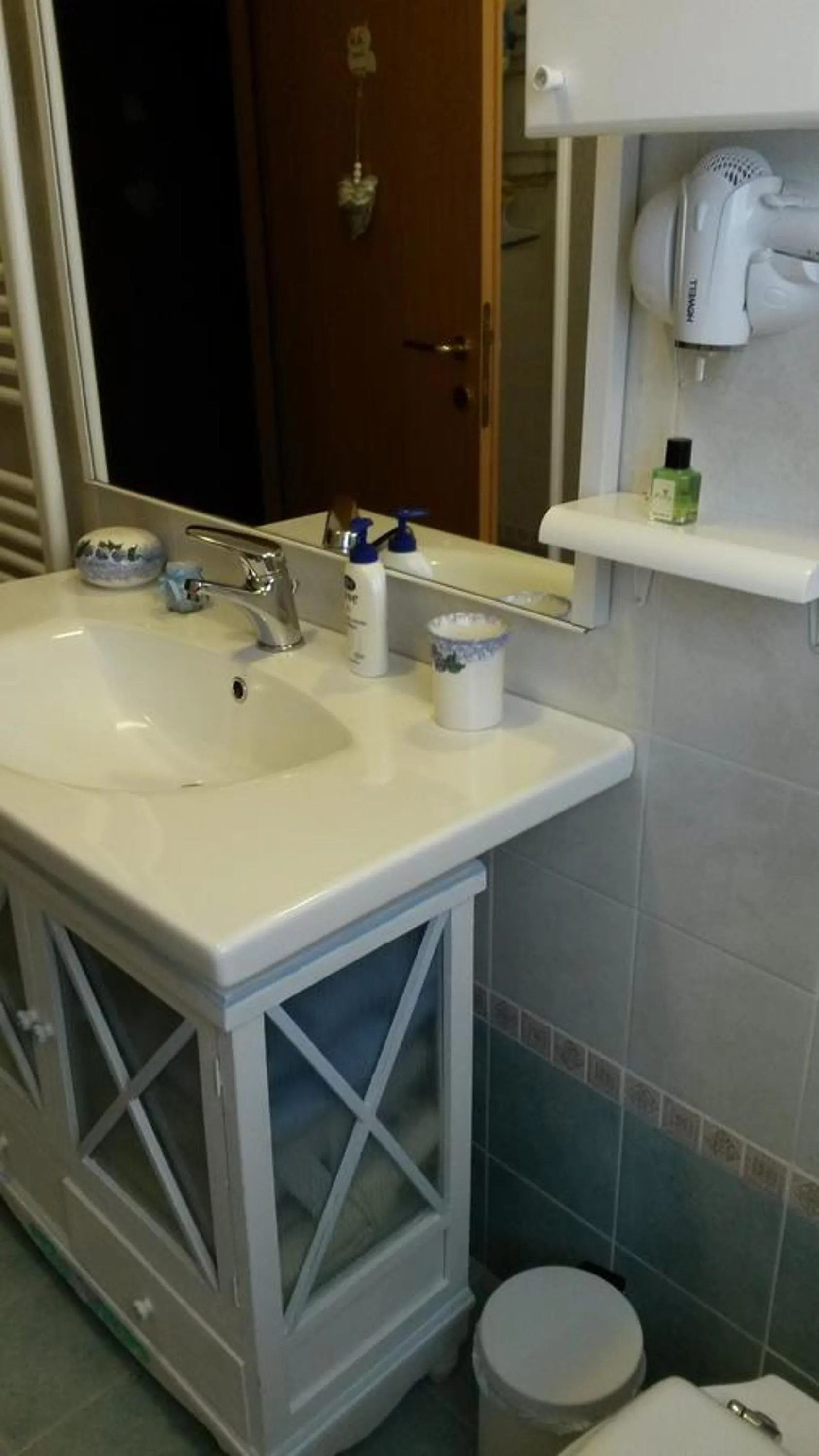 Bathroom in L'Incanto
