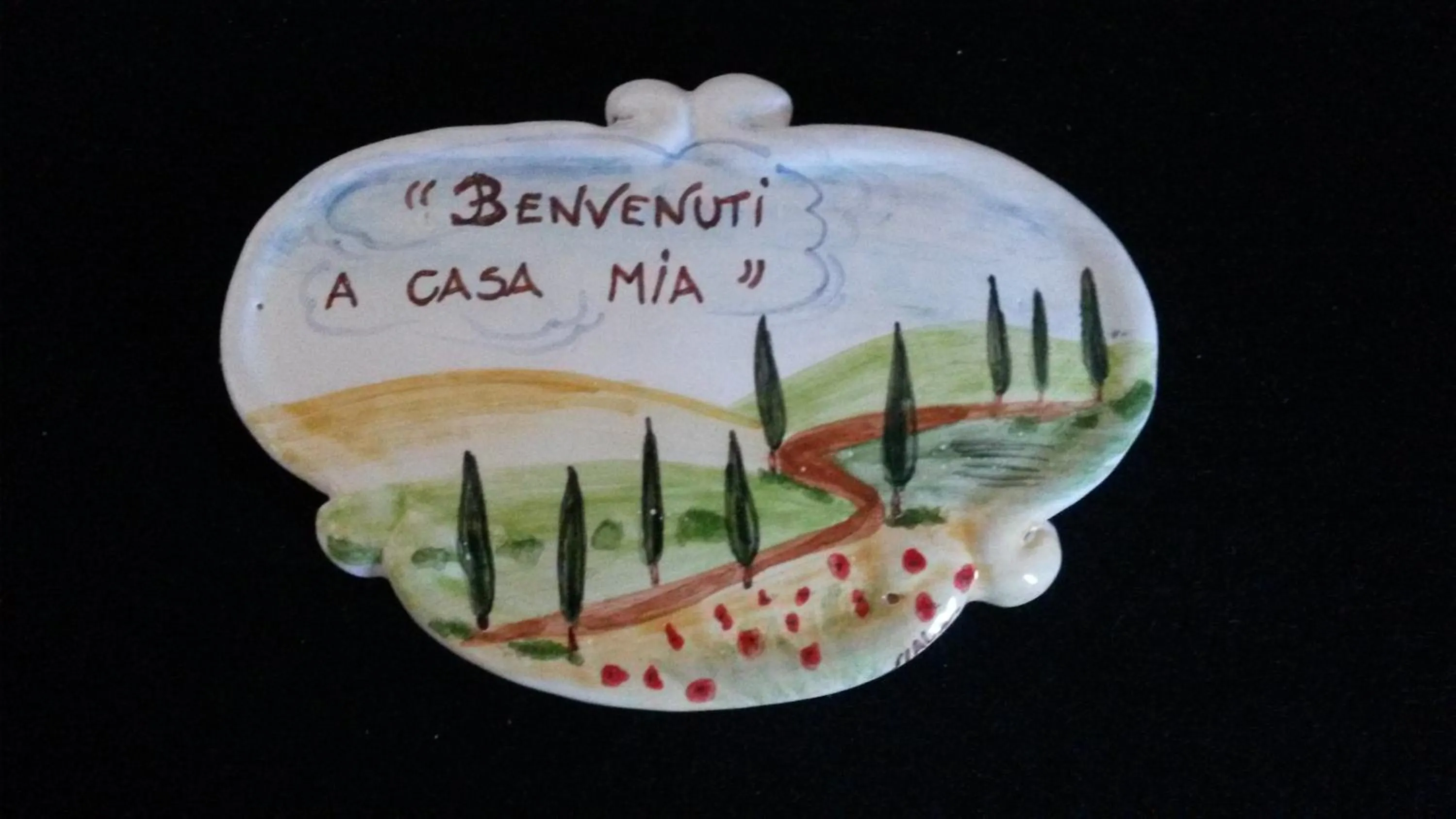 Text overlay in L'Incanto