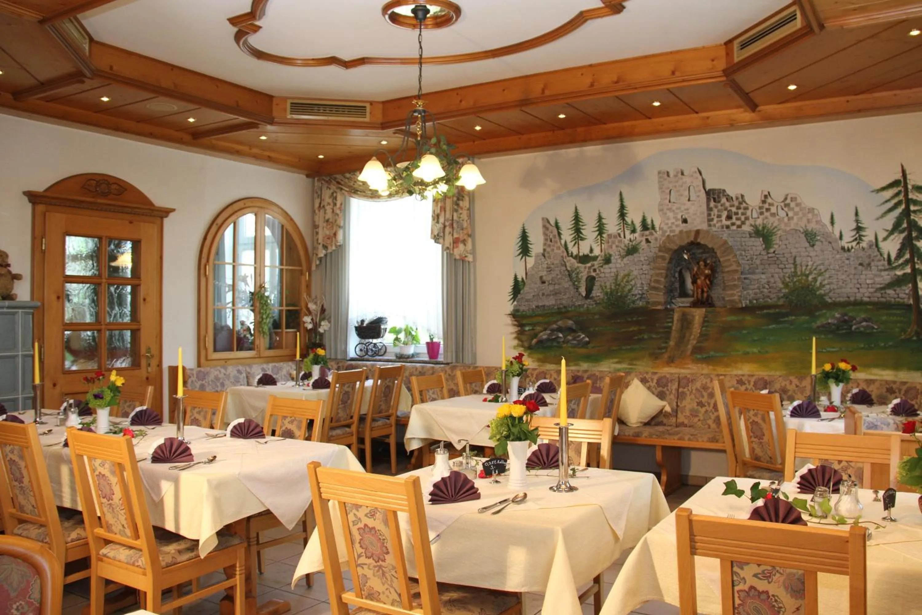 Restaurant/places to eat in Zilks Landgasthof Zum Frauenstein