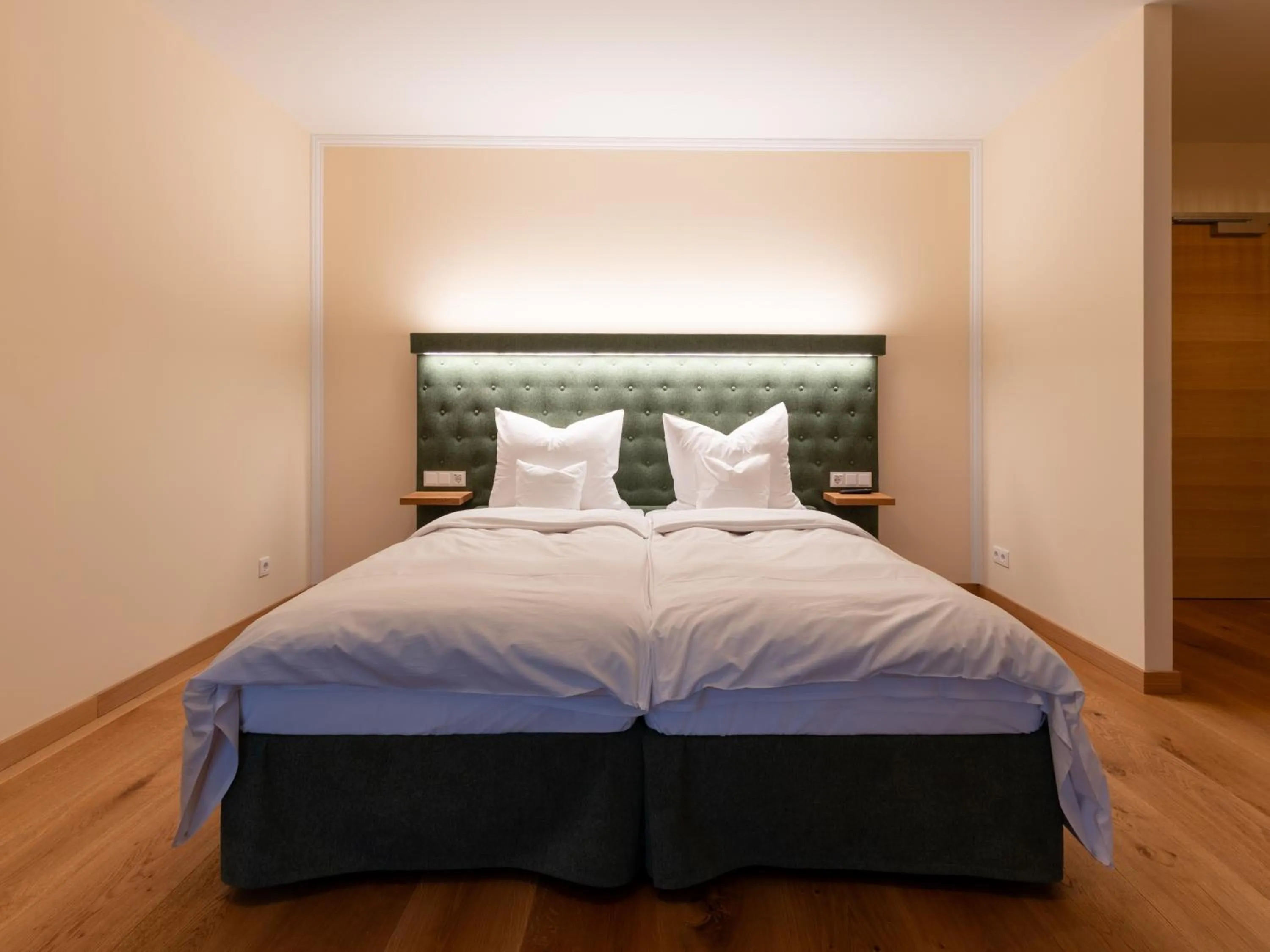 Bed in Gutshotel Odelzhausen