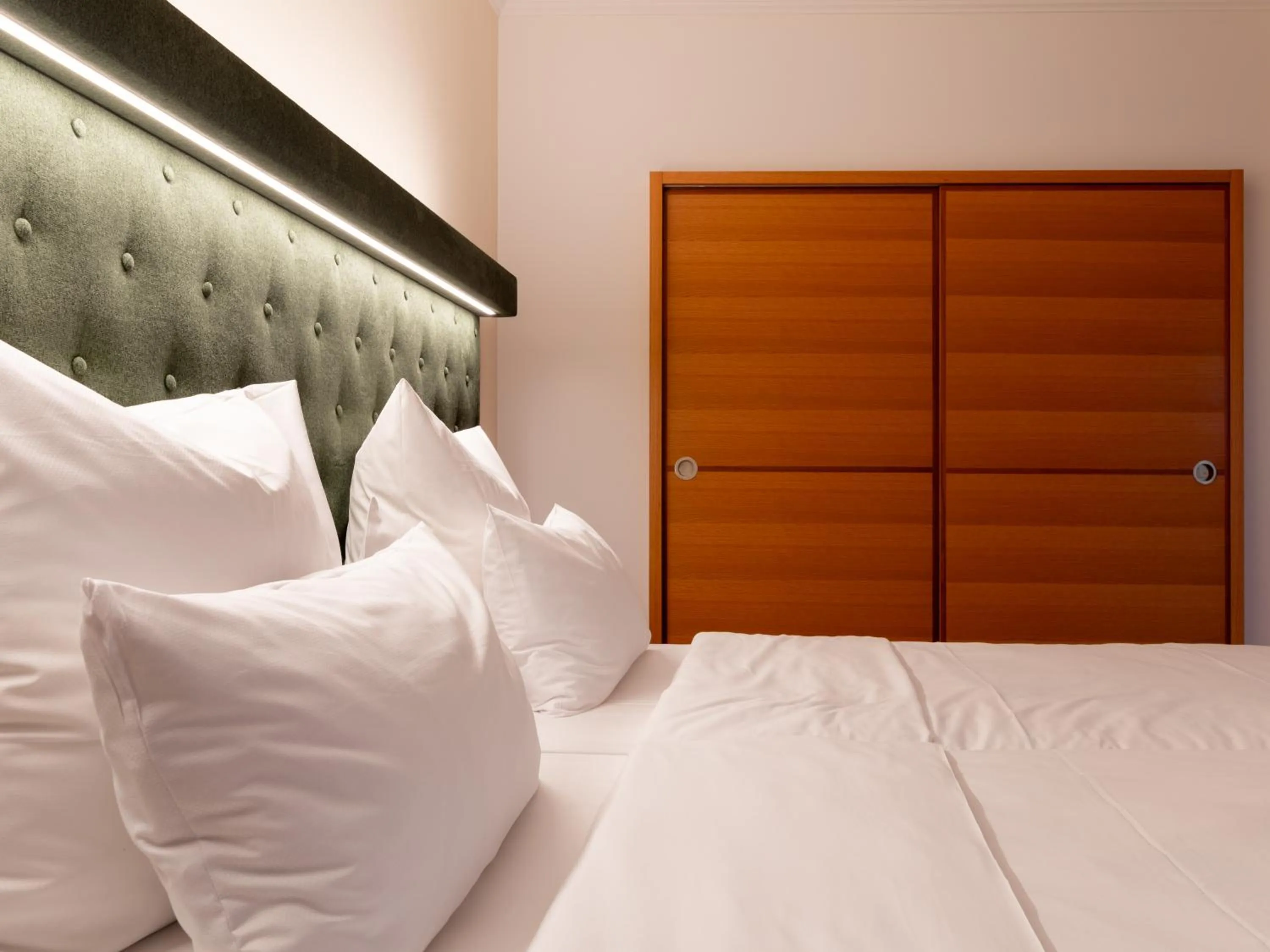 Bed in Gutshotel Odelzhausen