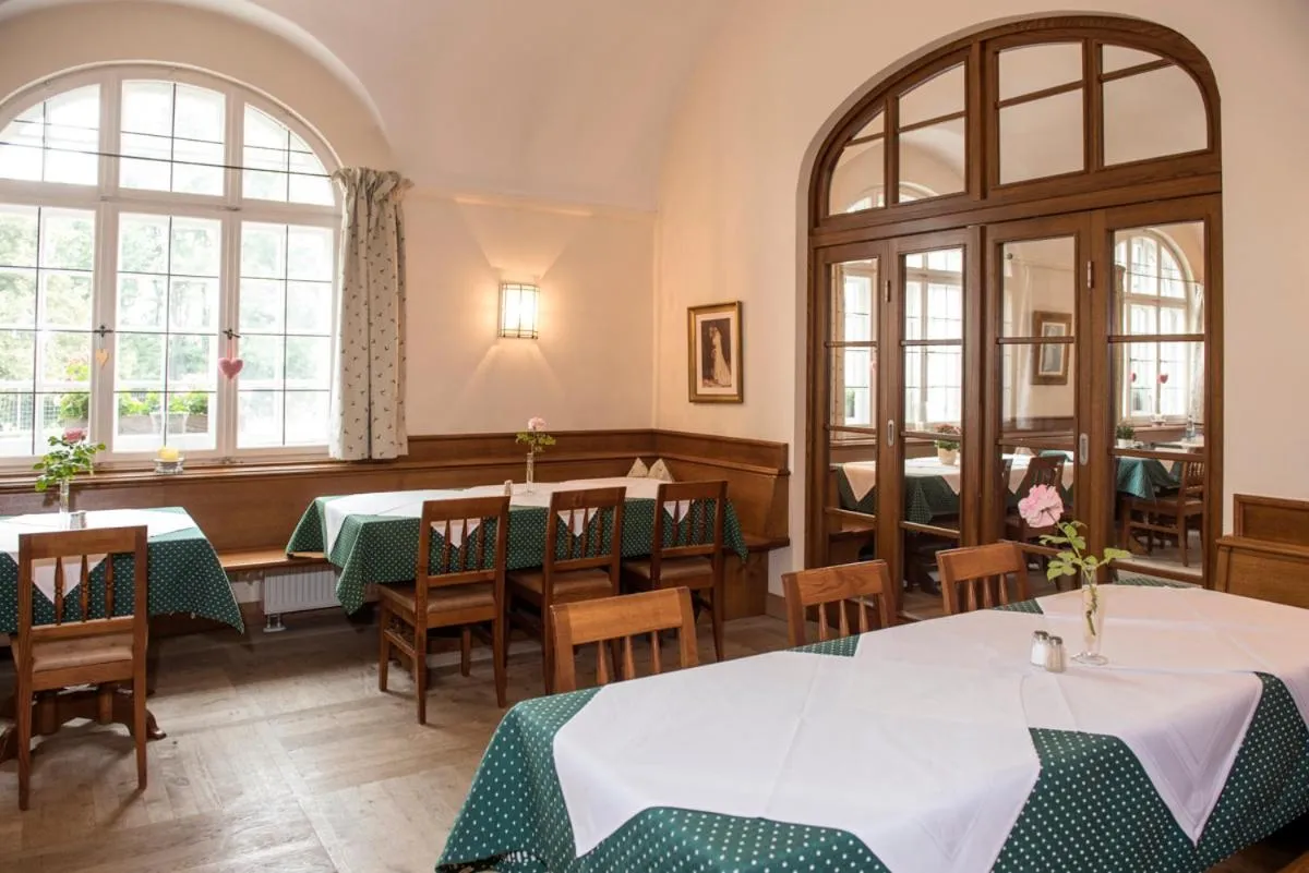 Breakfast in Gutshotel Odelzhausen