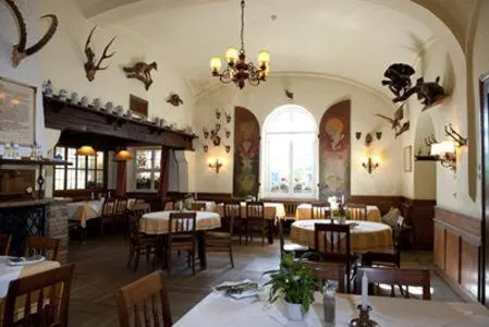 Restaurant/places to eat in Gutshotel Odelzhausen