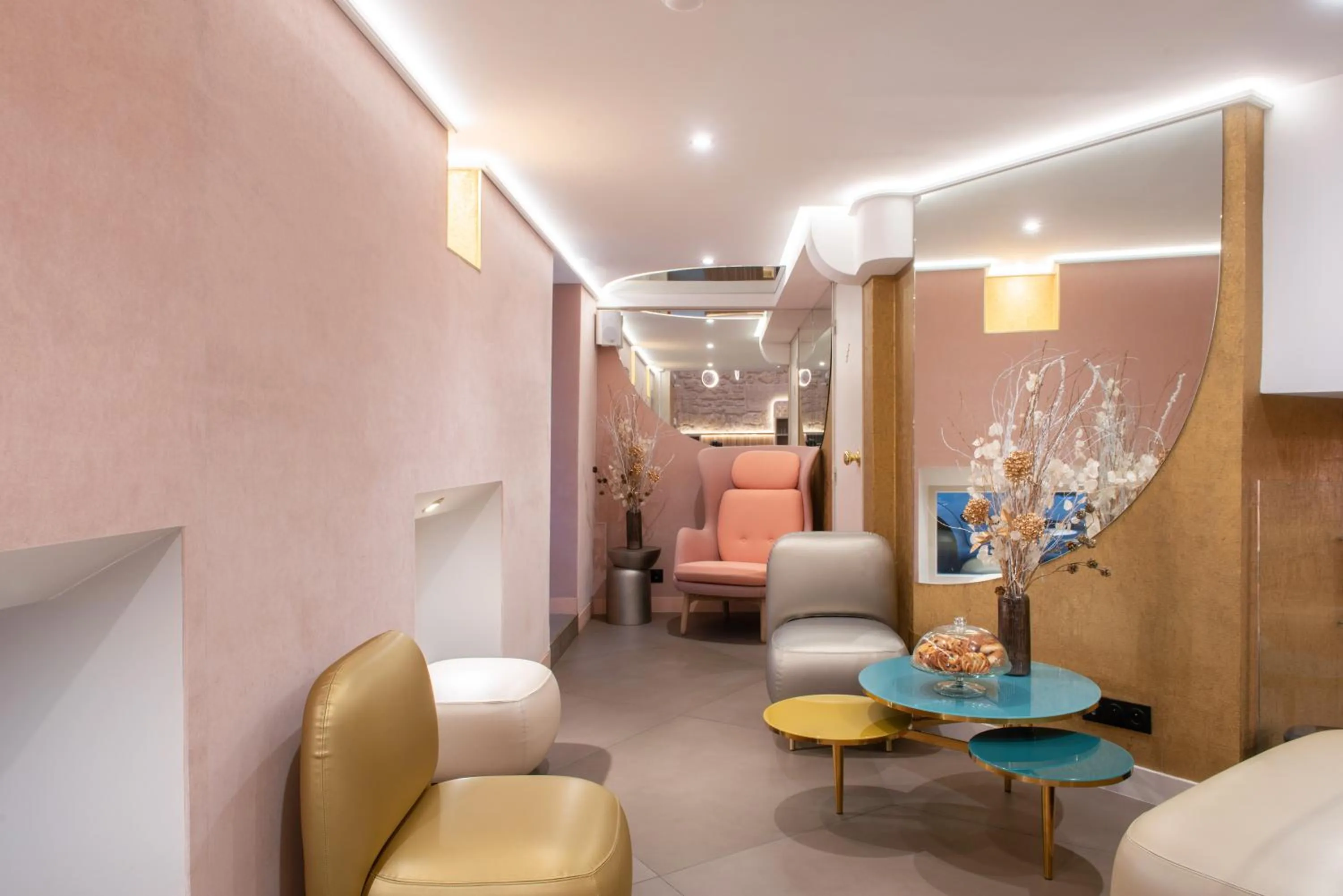 Living room in Arc Elysées