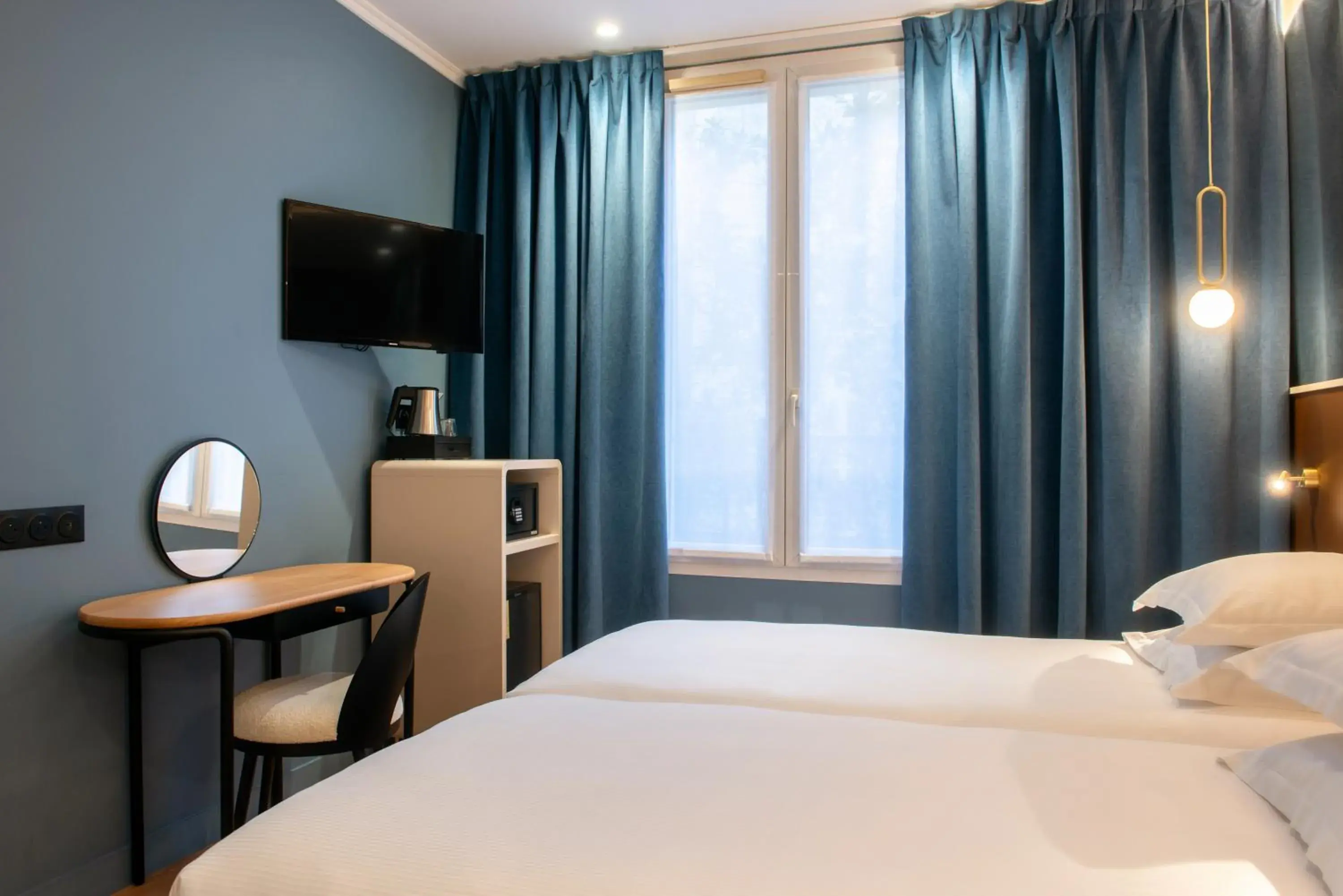 Bed in Arc Elysées Bed in Arc Elysées