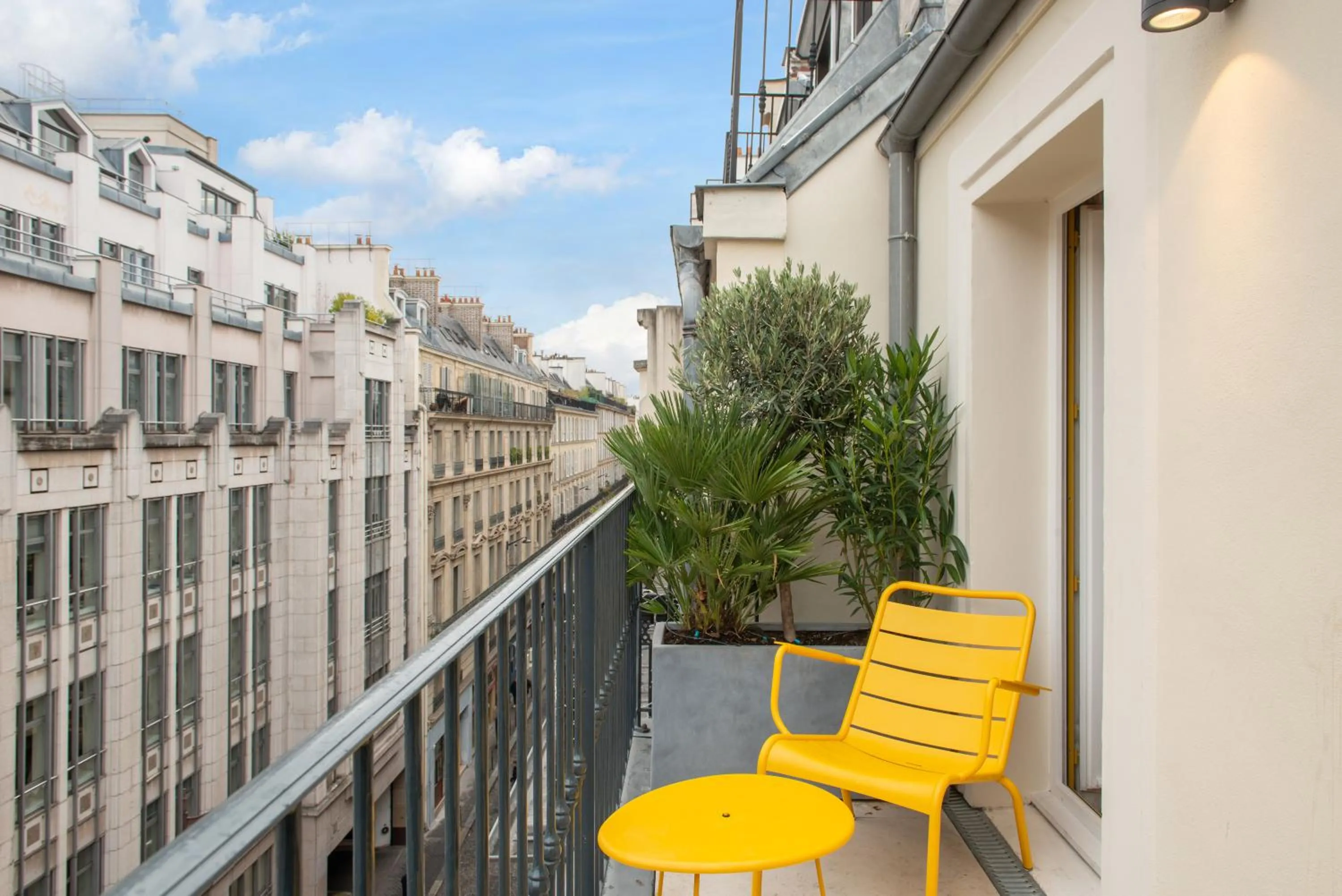 Balcony/Terrace in Arc Elysées