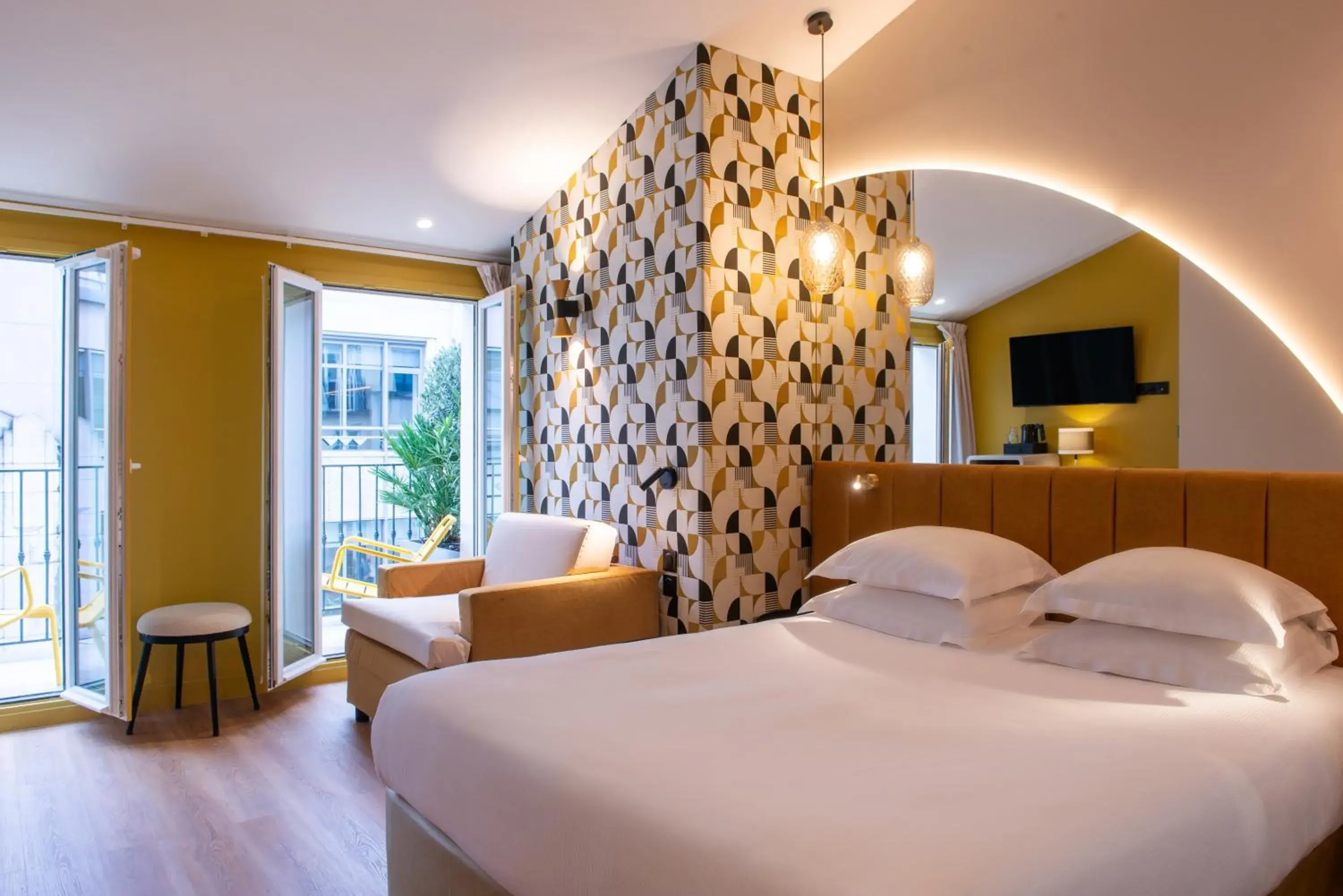 View (from property/room), Bed in Arc Elysées View (from property/room), Bed in Arc Elysées